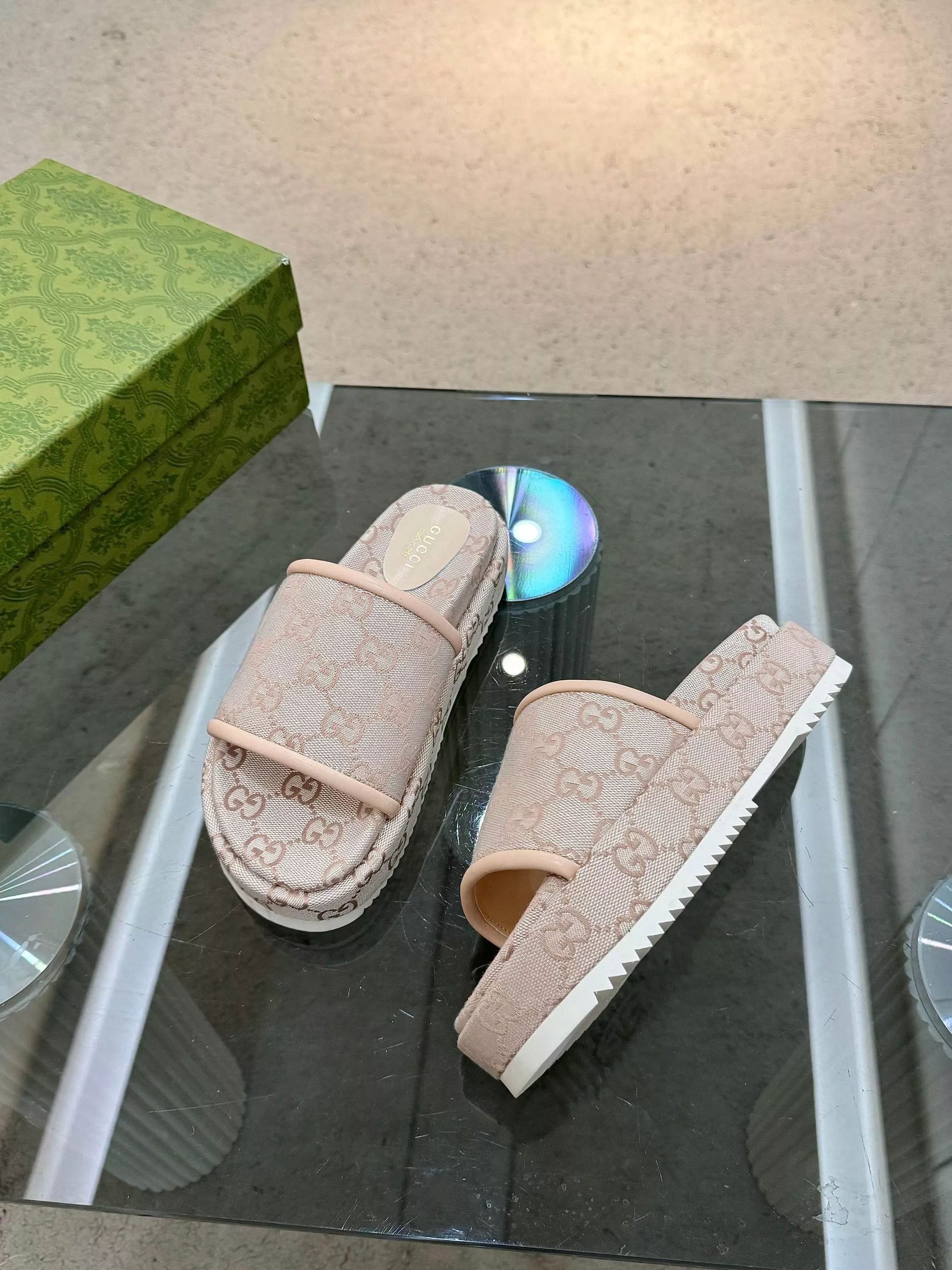 Gucci Slippers For Women Efficient 2837
