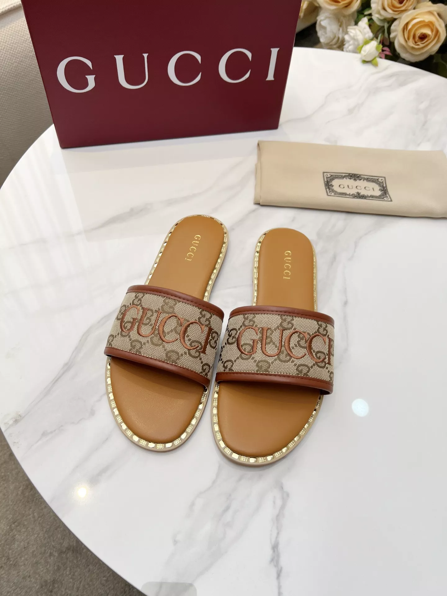 Gucci Slippers For Women Elegant 3058