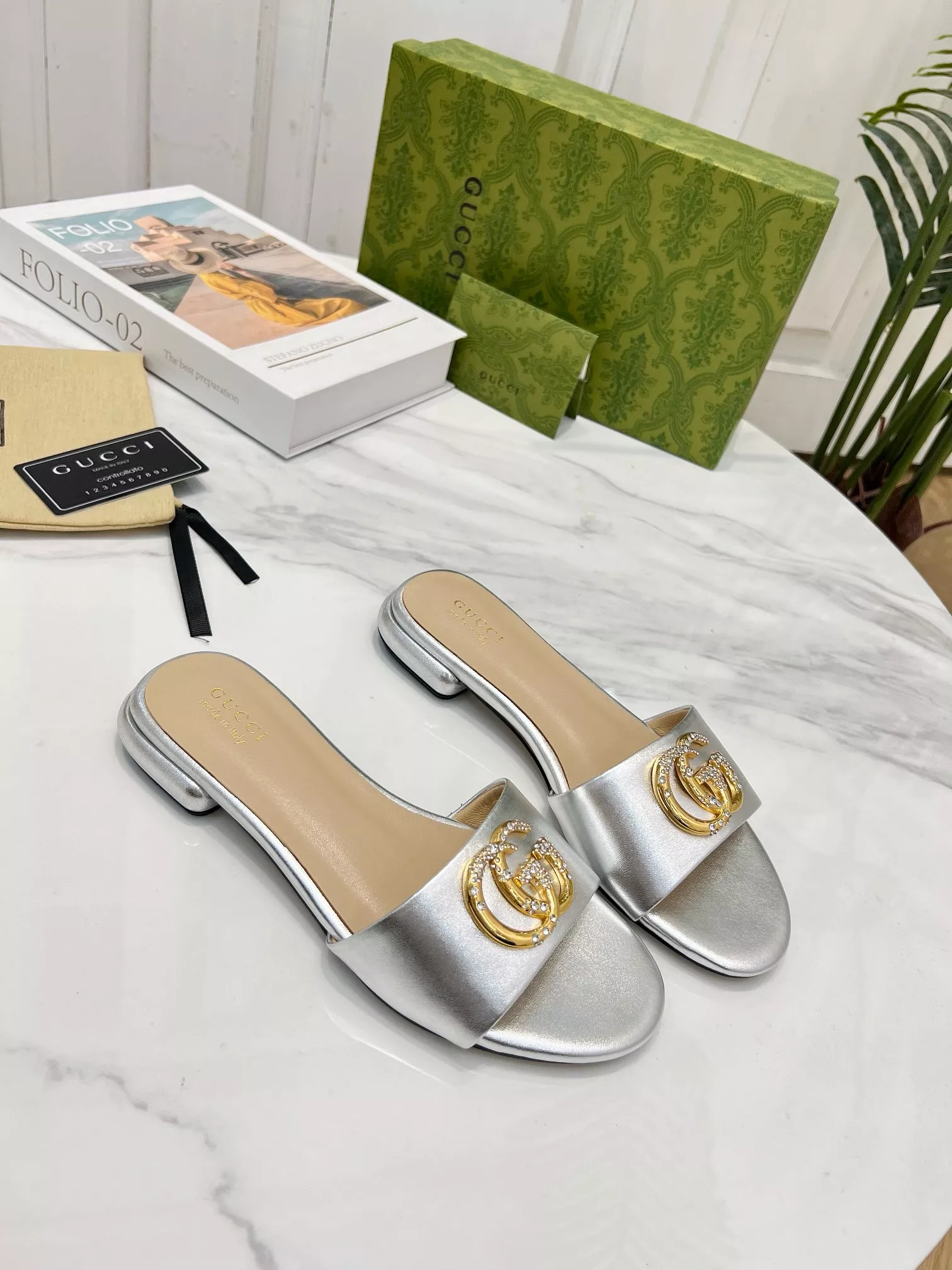 Gucci Slippers For Women Elegant 4168