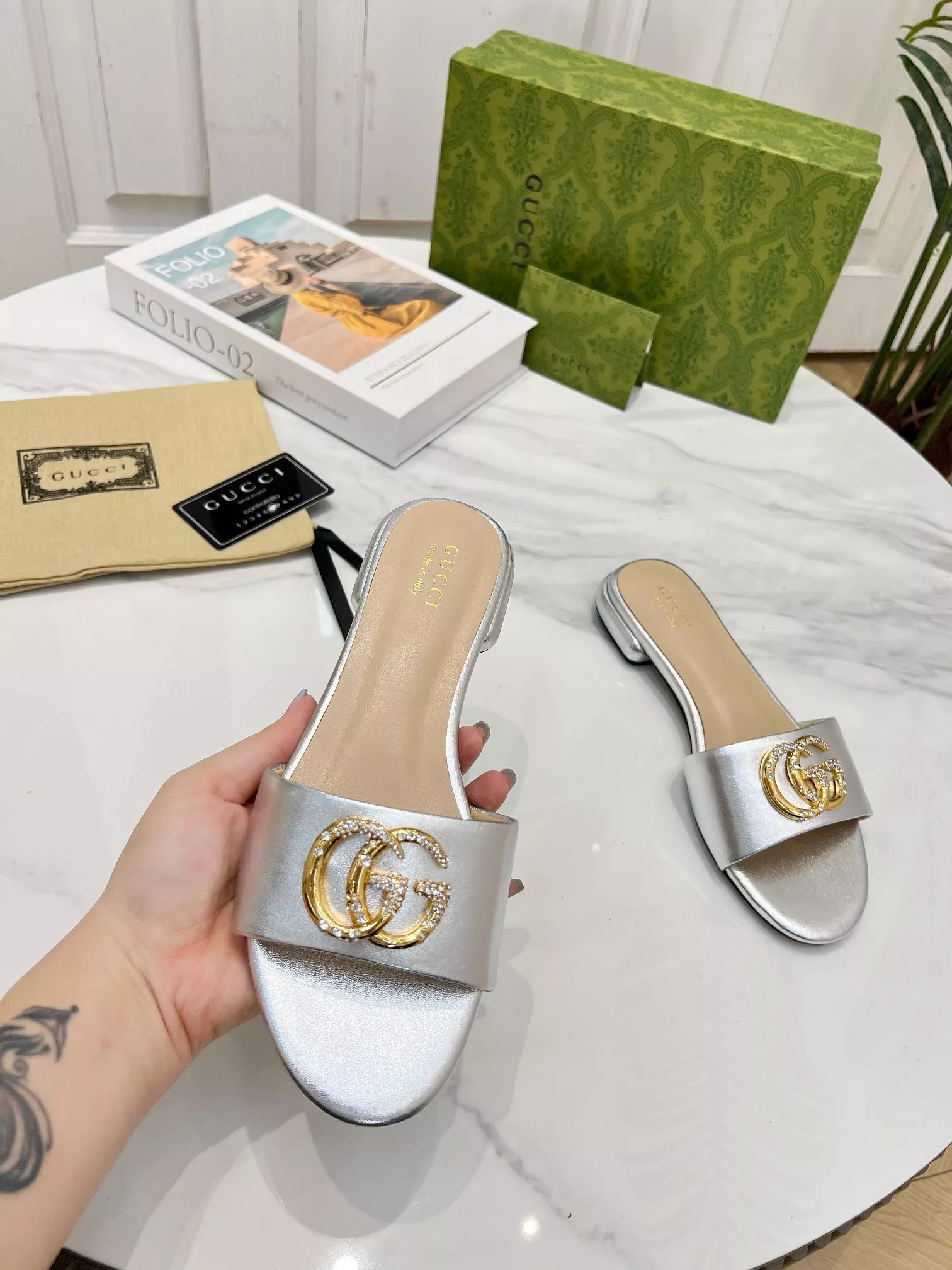 Gucci Slippers For Women Elegant 4168