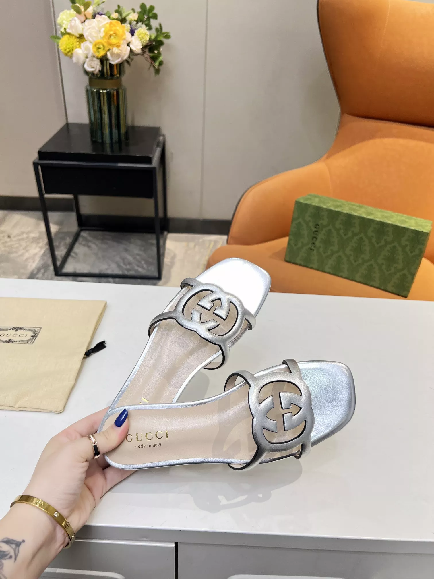 Gucci Slippers For Women Elegant 4493