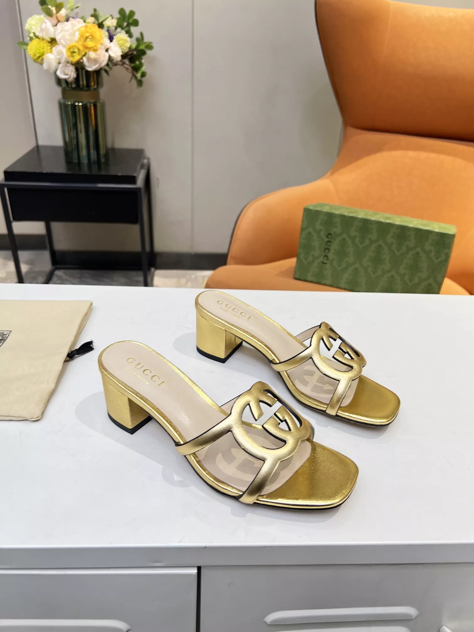 Gucci Slippers For Women Elegant 5784