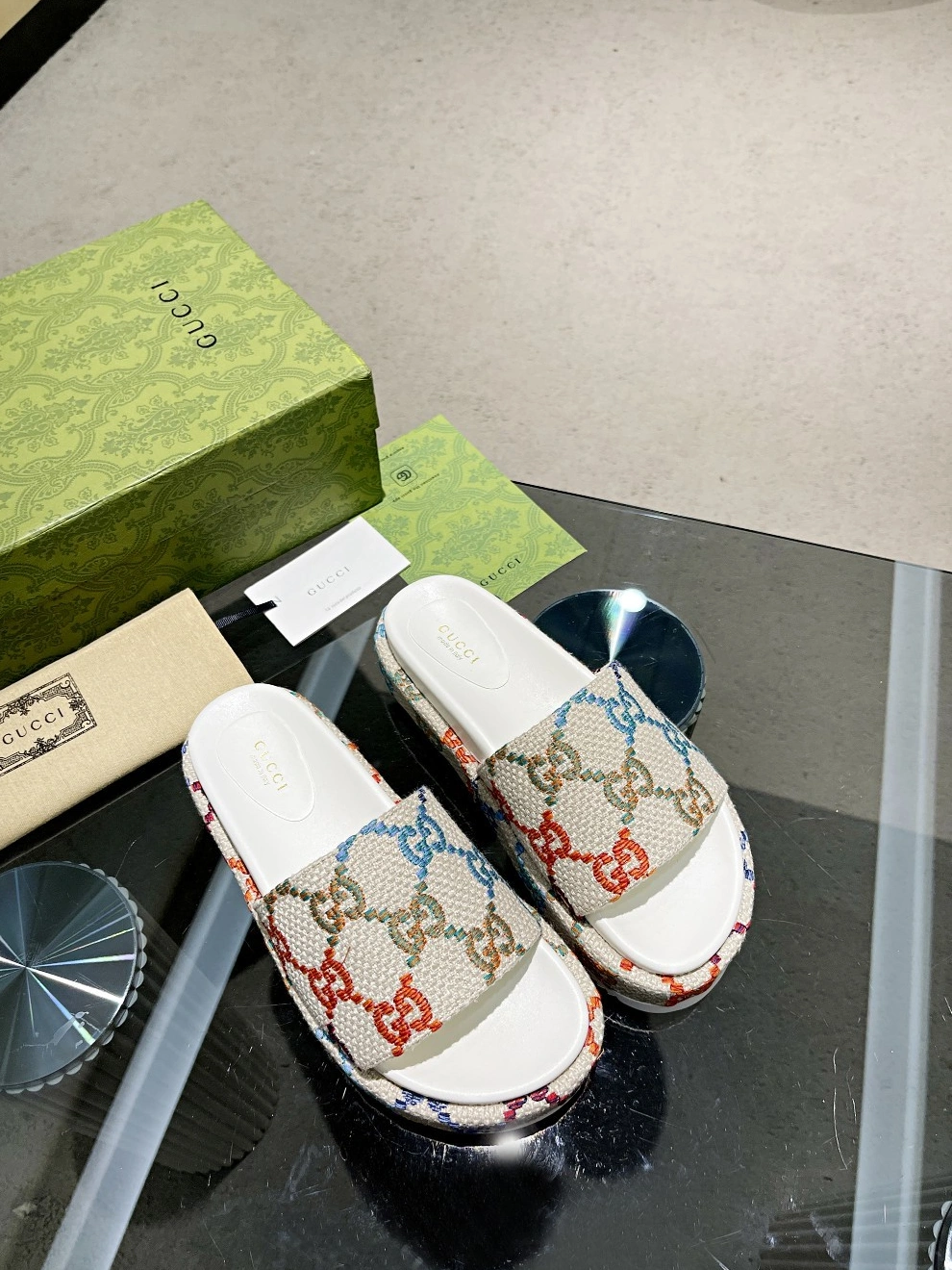 Gucci Slippers For Women Fashionable 1203