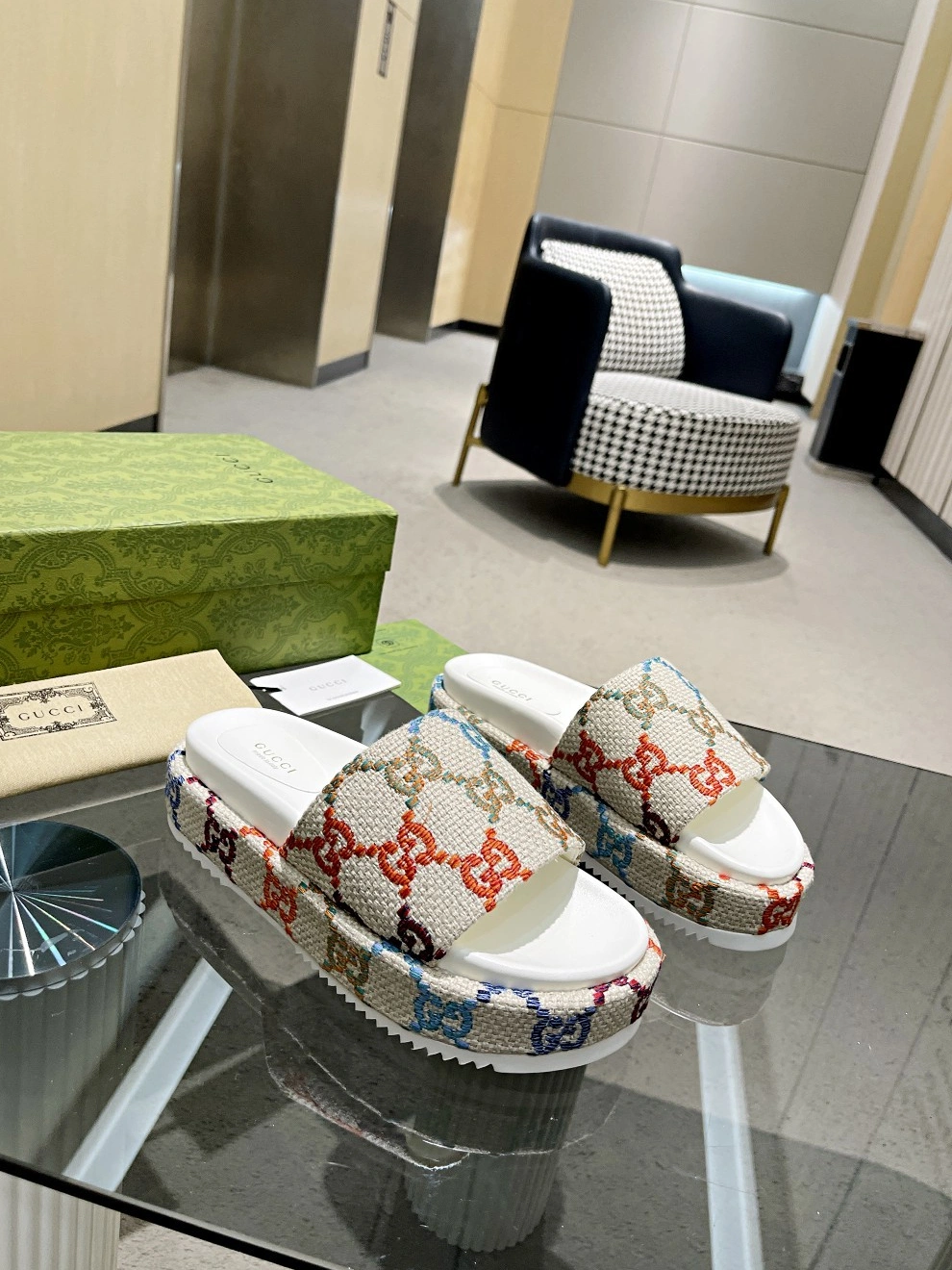 Gucci Slippers For Women Fashionable 1203