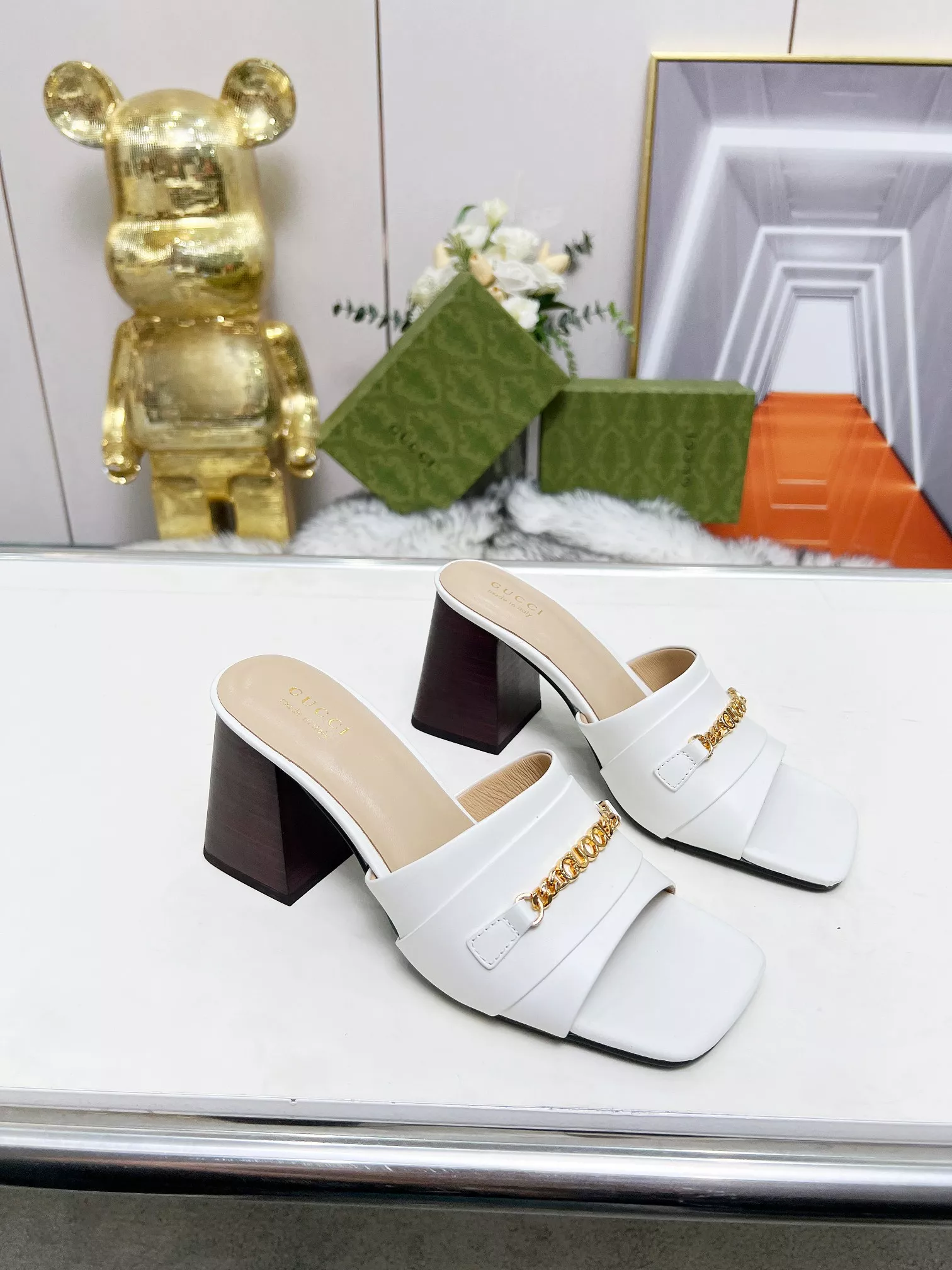 Gucci Slippers For Women Fashionable 3371