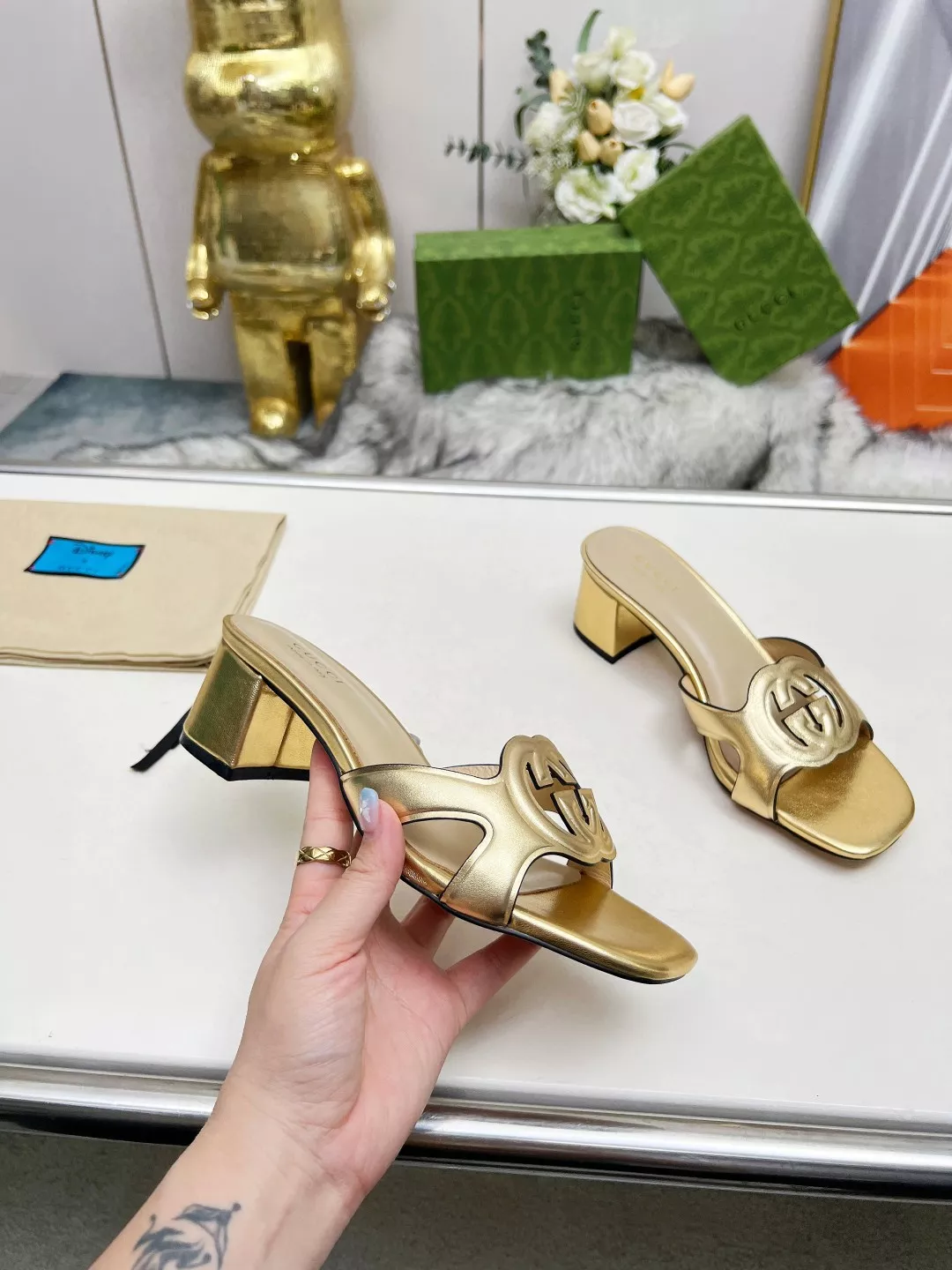 Gucci Slippers For Women Fashionable 3547