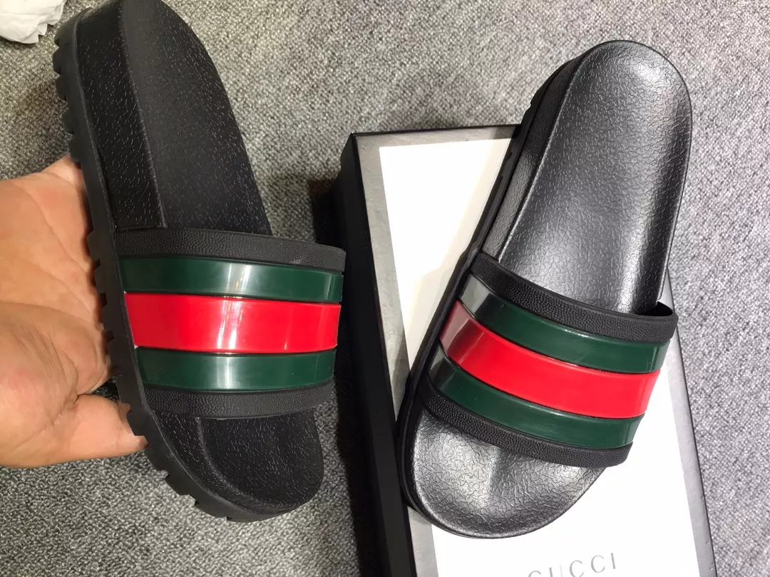 Gucci Slippers For Women Functional 1176