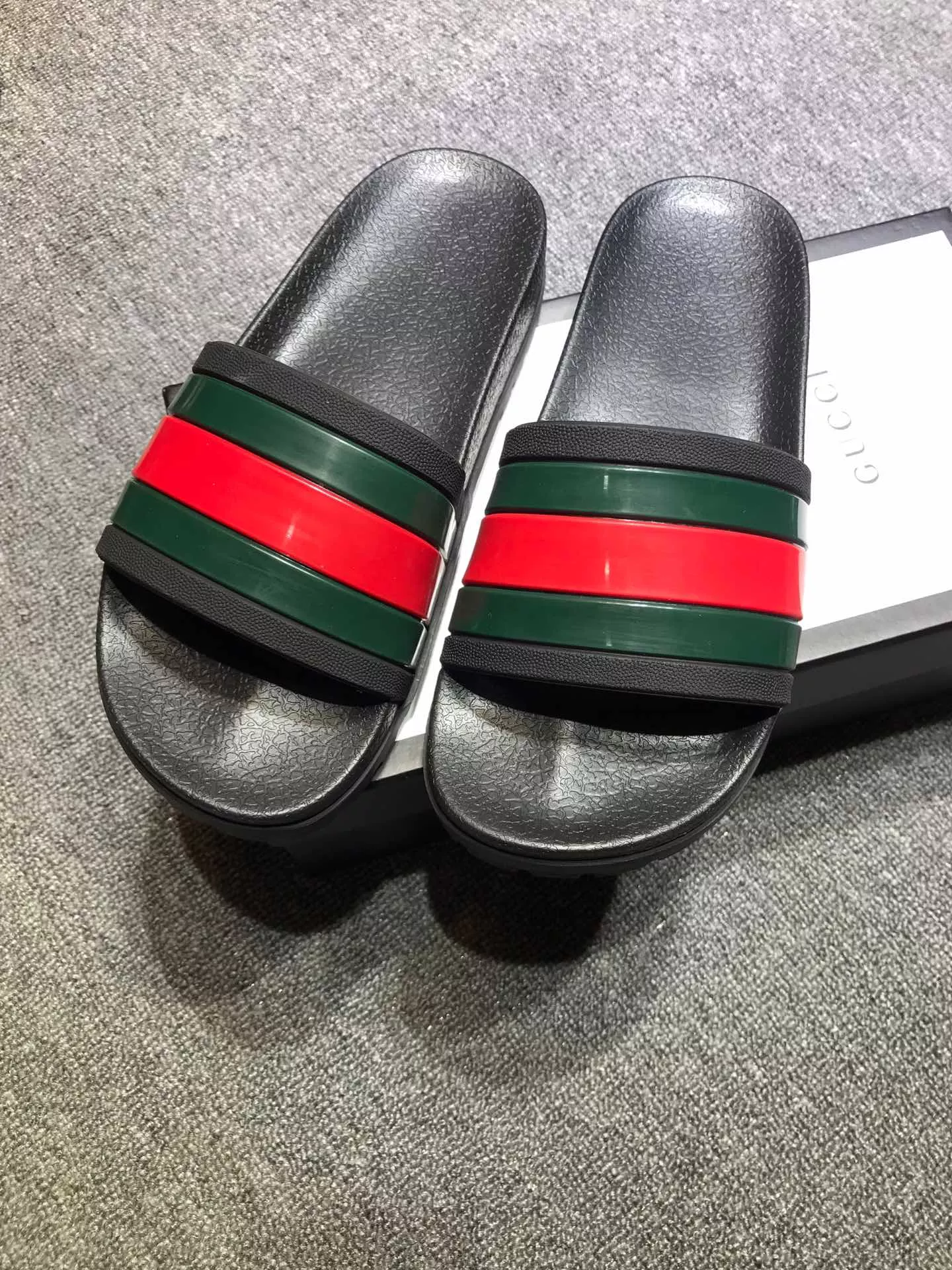 Gucci Slippers For Women Functional 1176