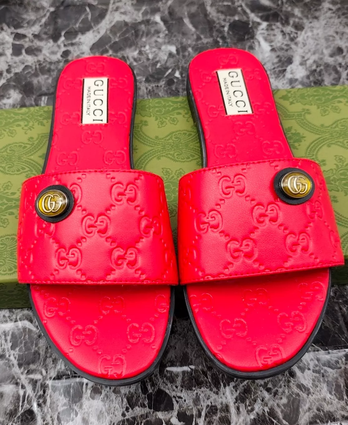 Gucci Slippers For Women Functional 6124