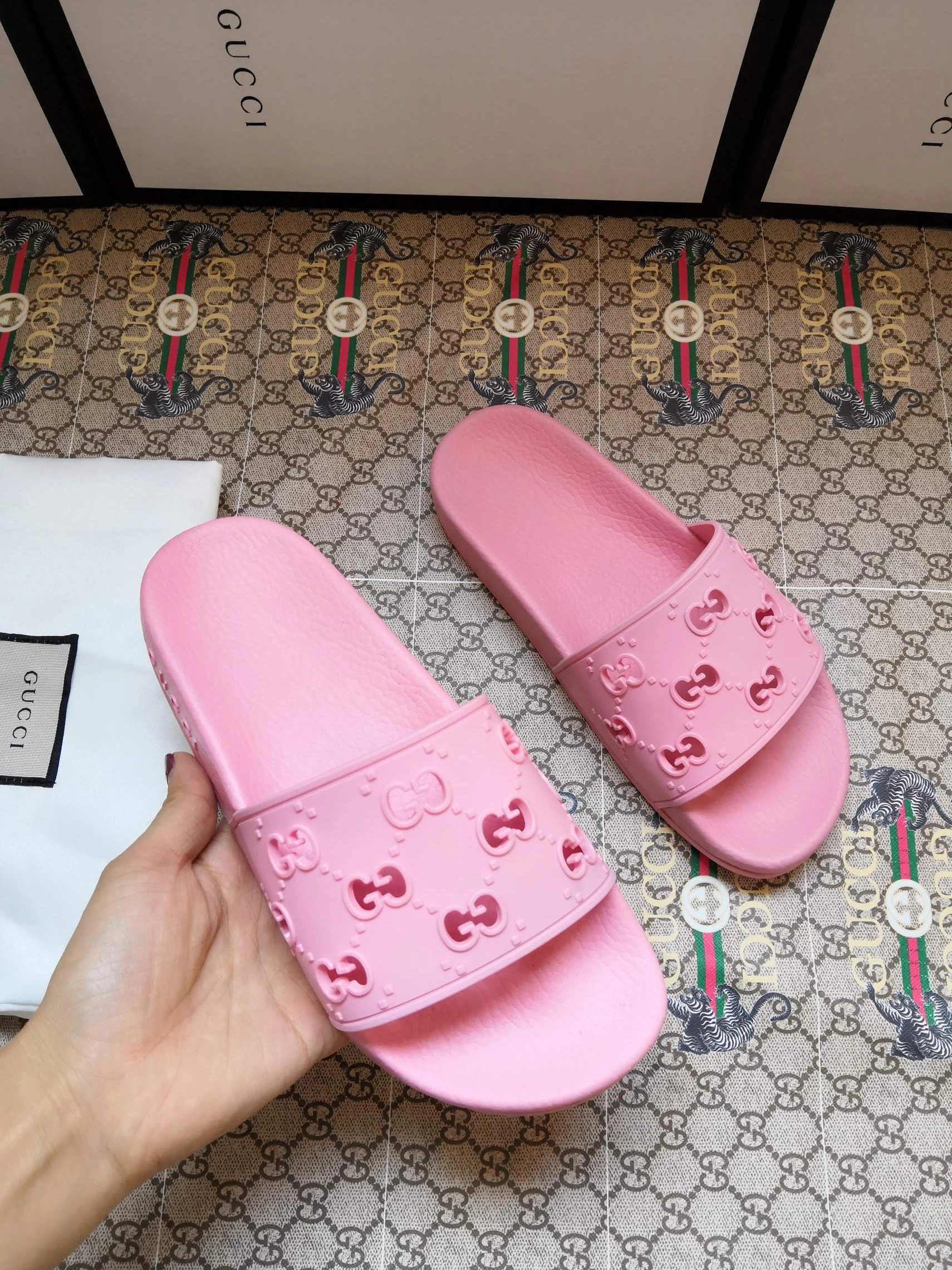 Gucci Slippers For Women GoAnywhere 3611