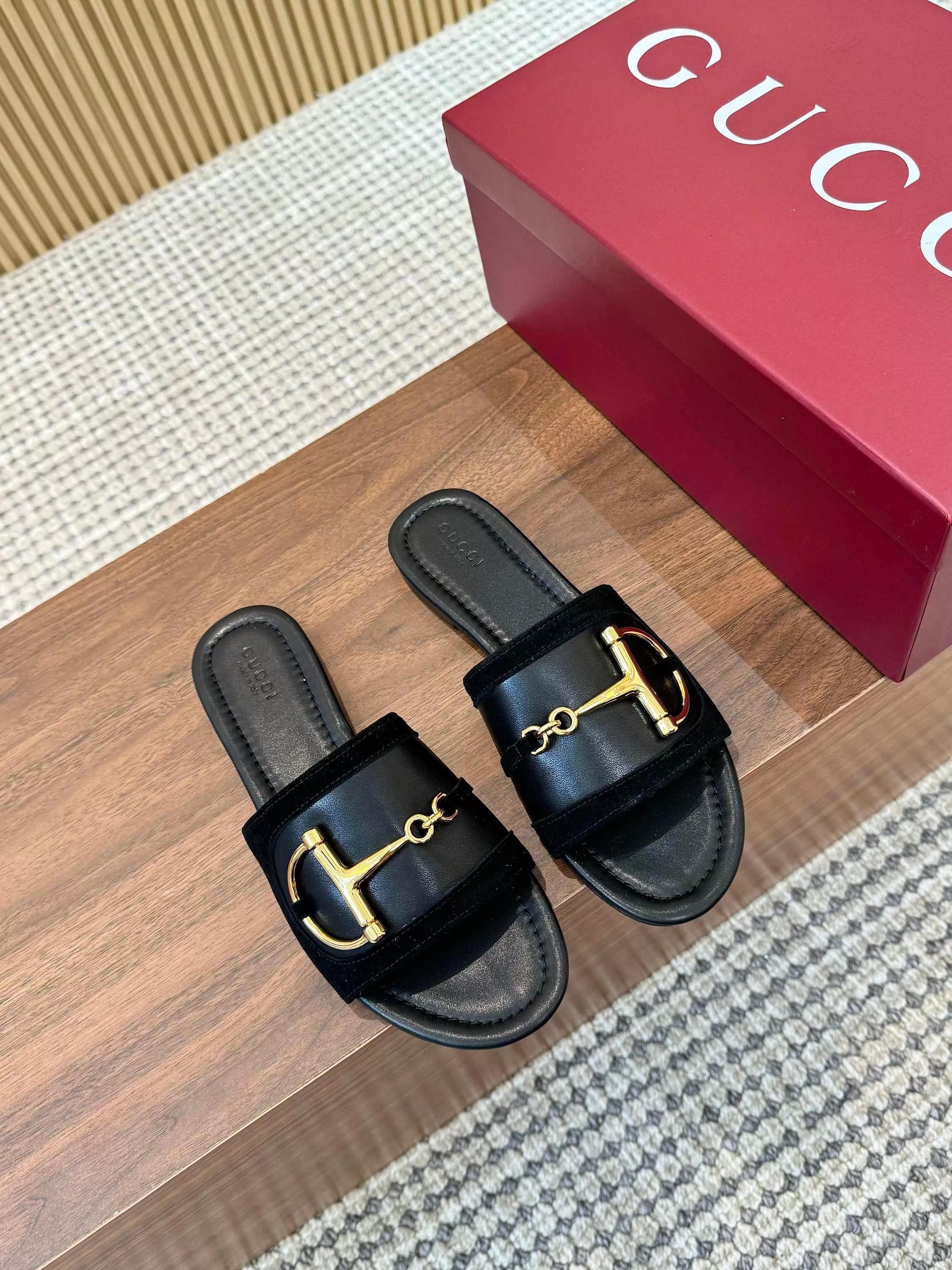 Gucci Slippers For Women Lightweight 6536