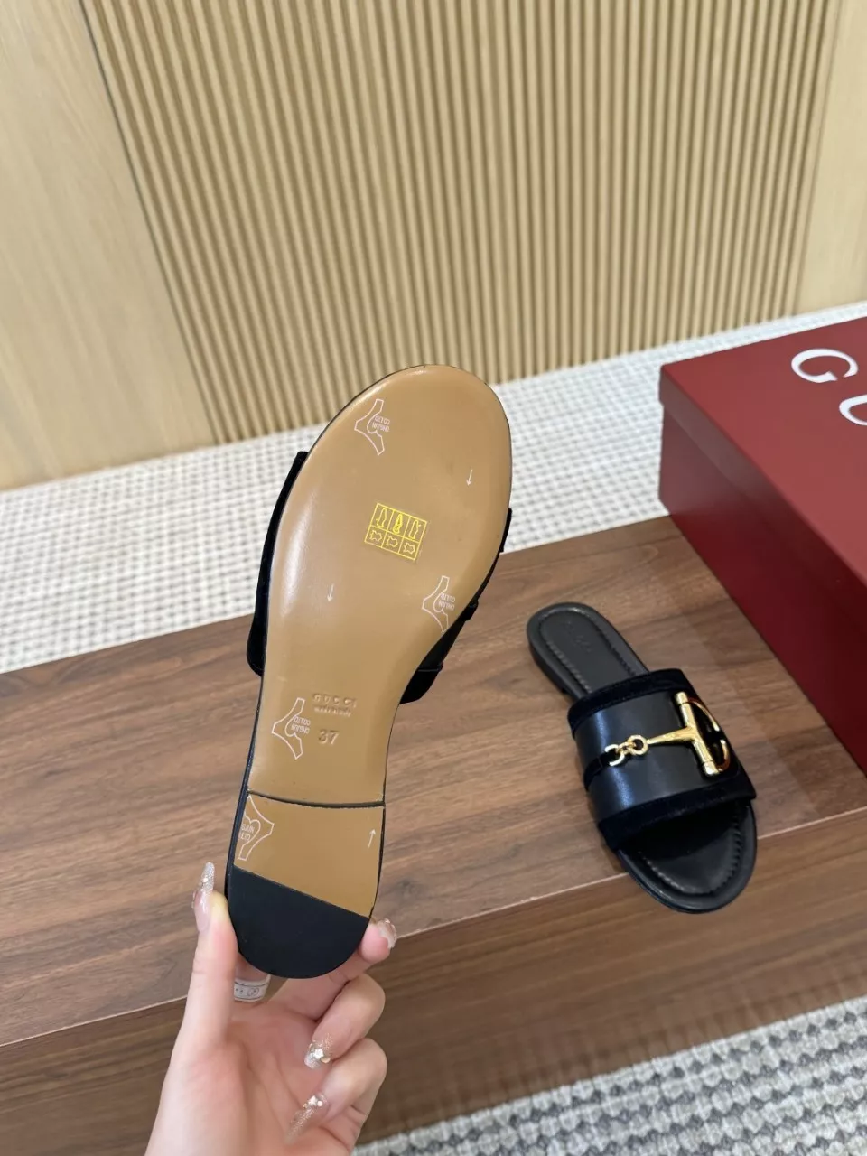 Gucci Slippers For Women Lightweight 6536