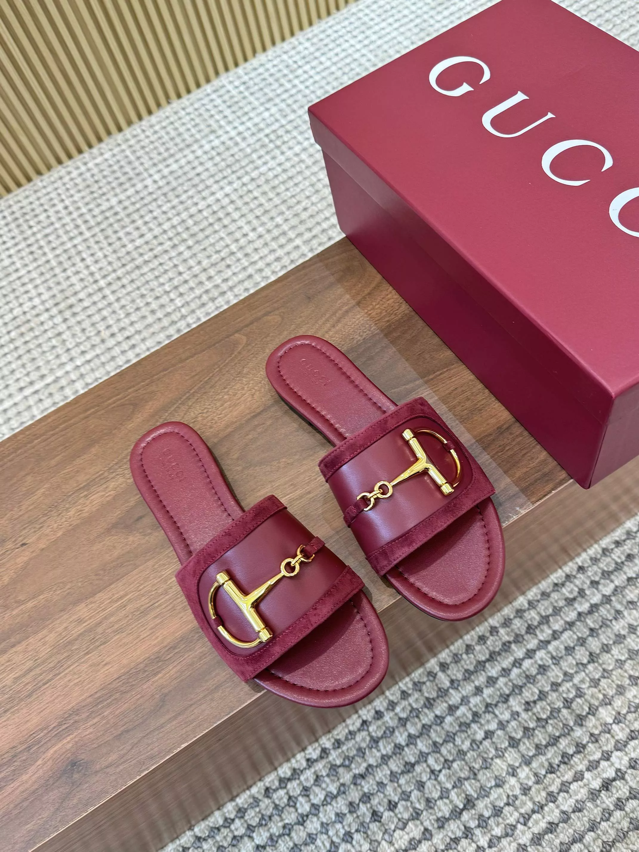 Gucci Slippers For Women Minimalist 6441