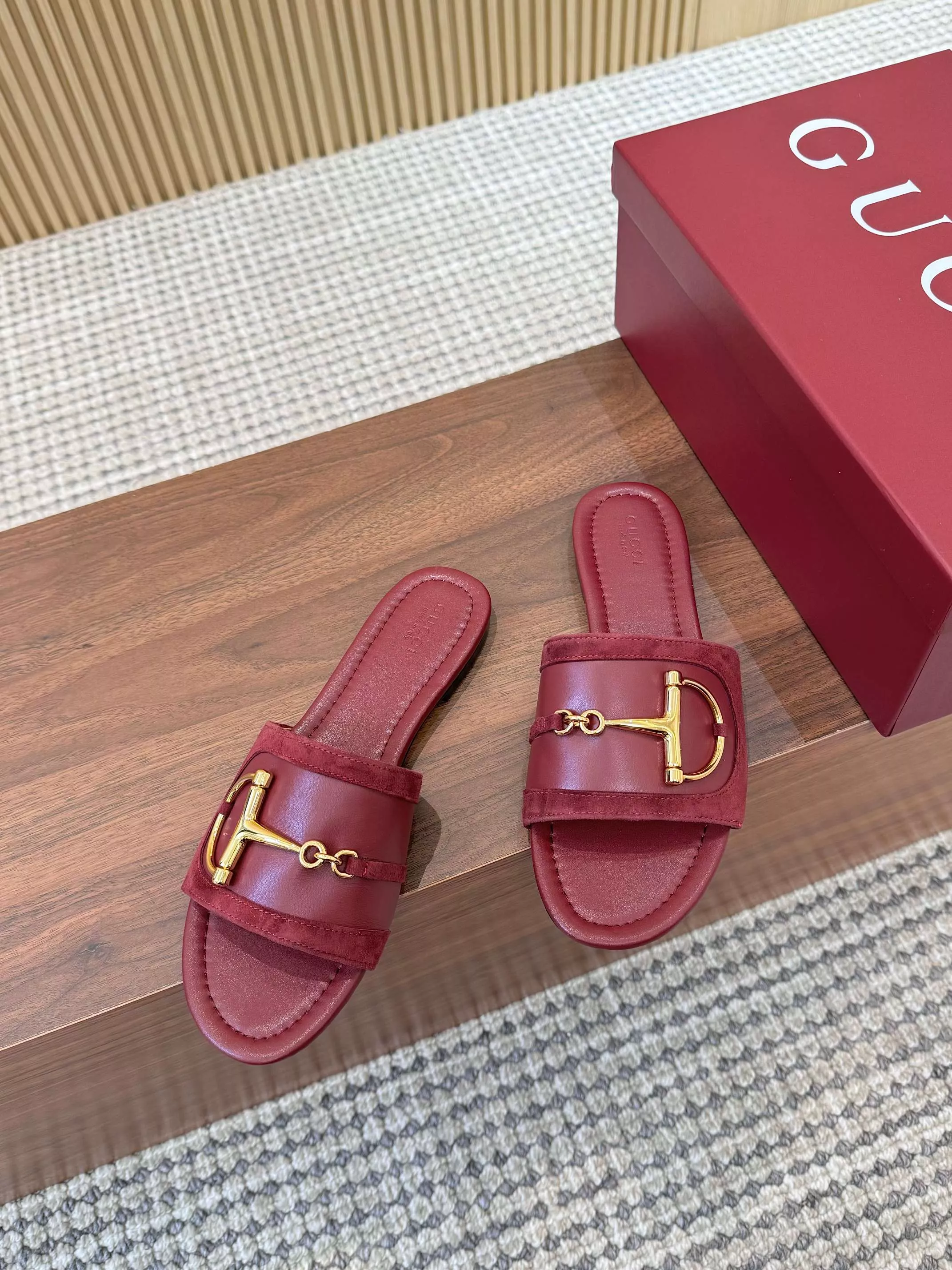 Gucci Slippers For Women Minimalist 6441