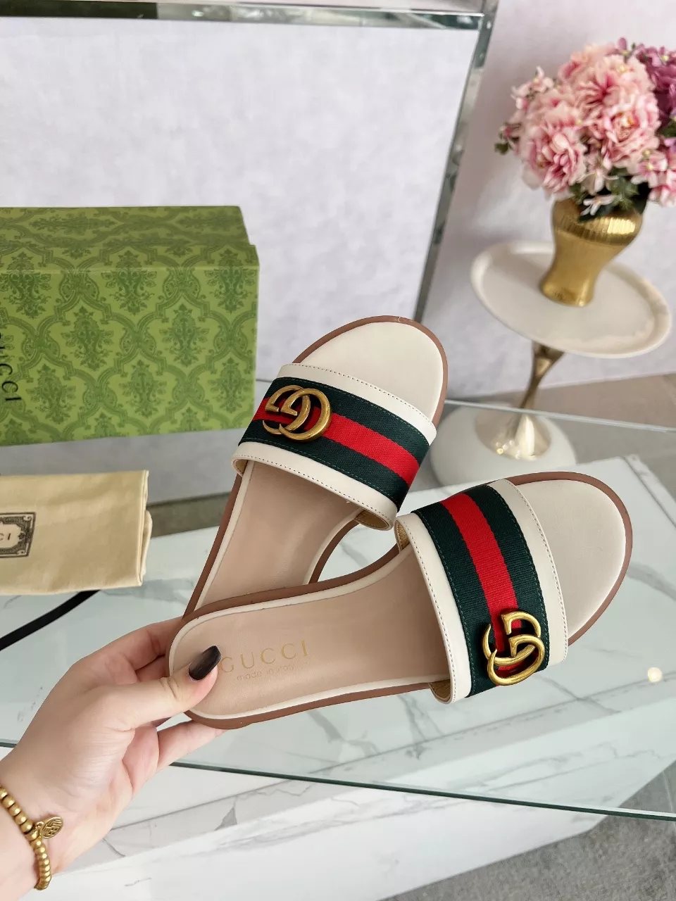 Gucci Slippers For Women ModernLook 3261