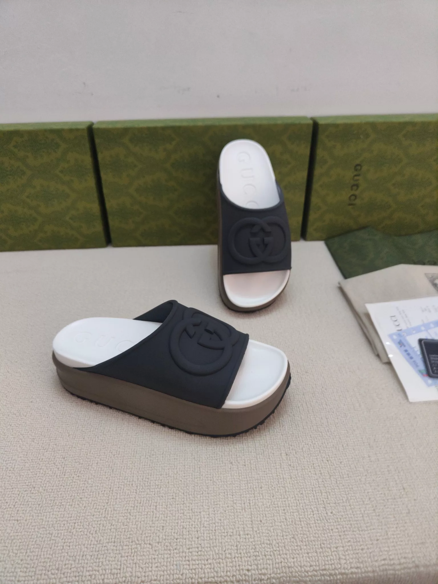 Gucci Slippers For Women ModernLook 677