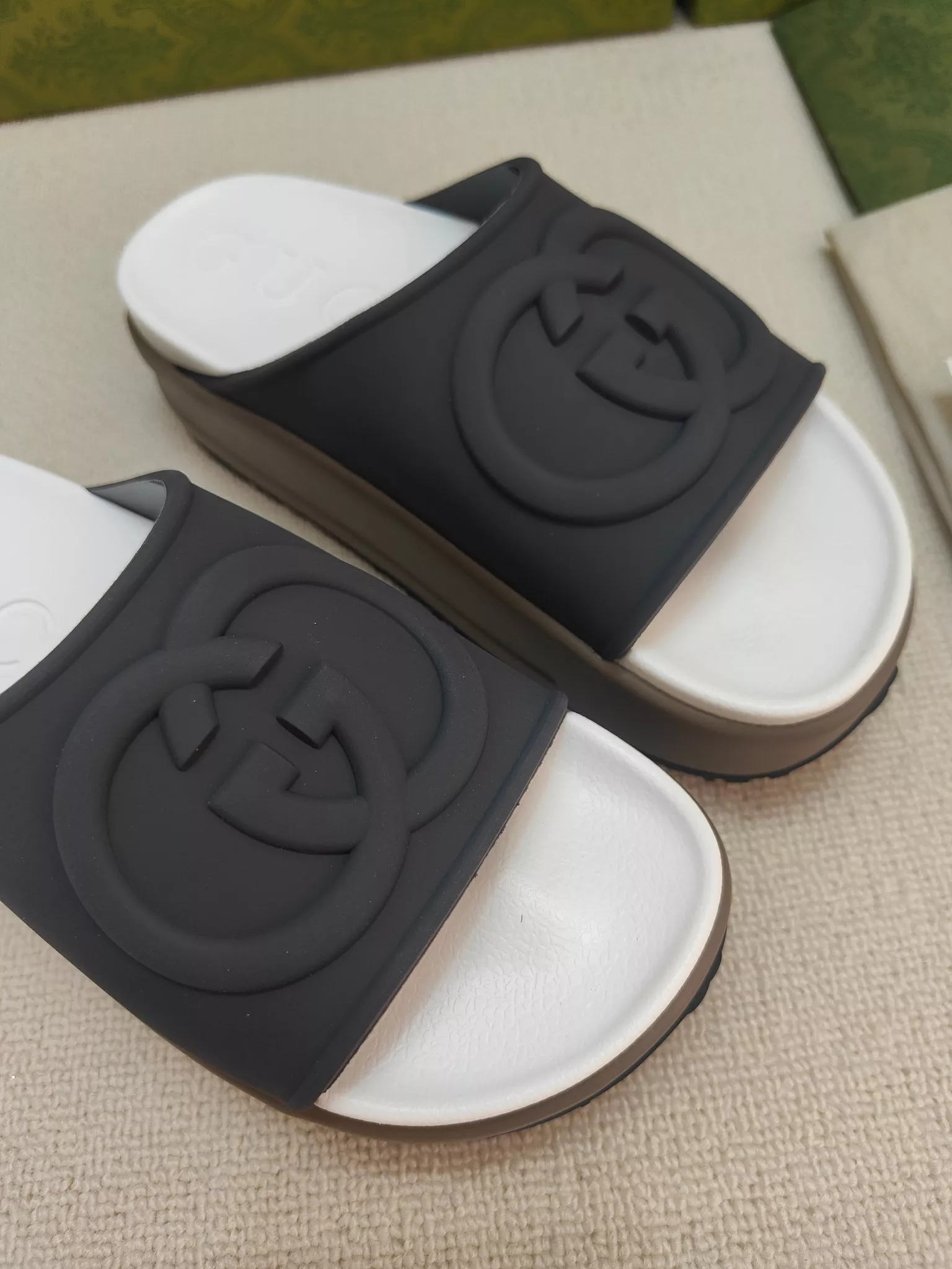 Gucci Slippers For Women ModernLook 677