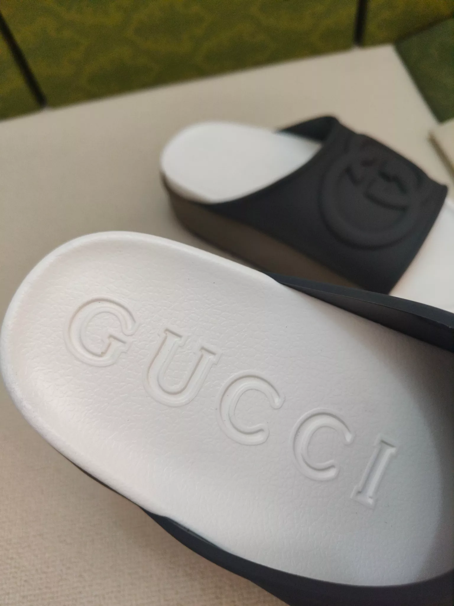 Gucci Slippers For Women ModernLook 677