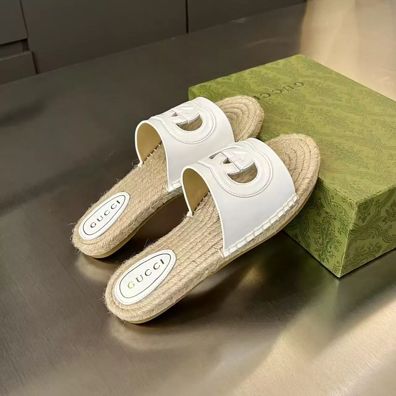 Gucci Slippers For Women NewStyle 8788