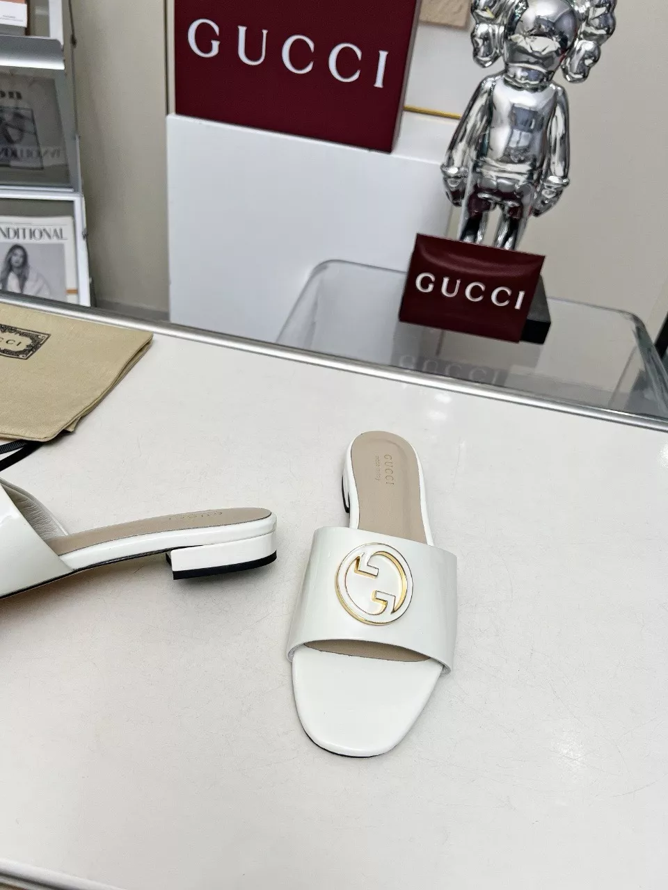 Gucci Slippers For Women Popular 9526