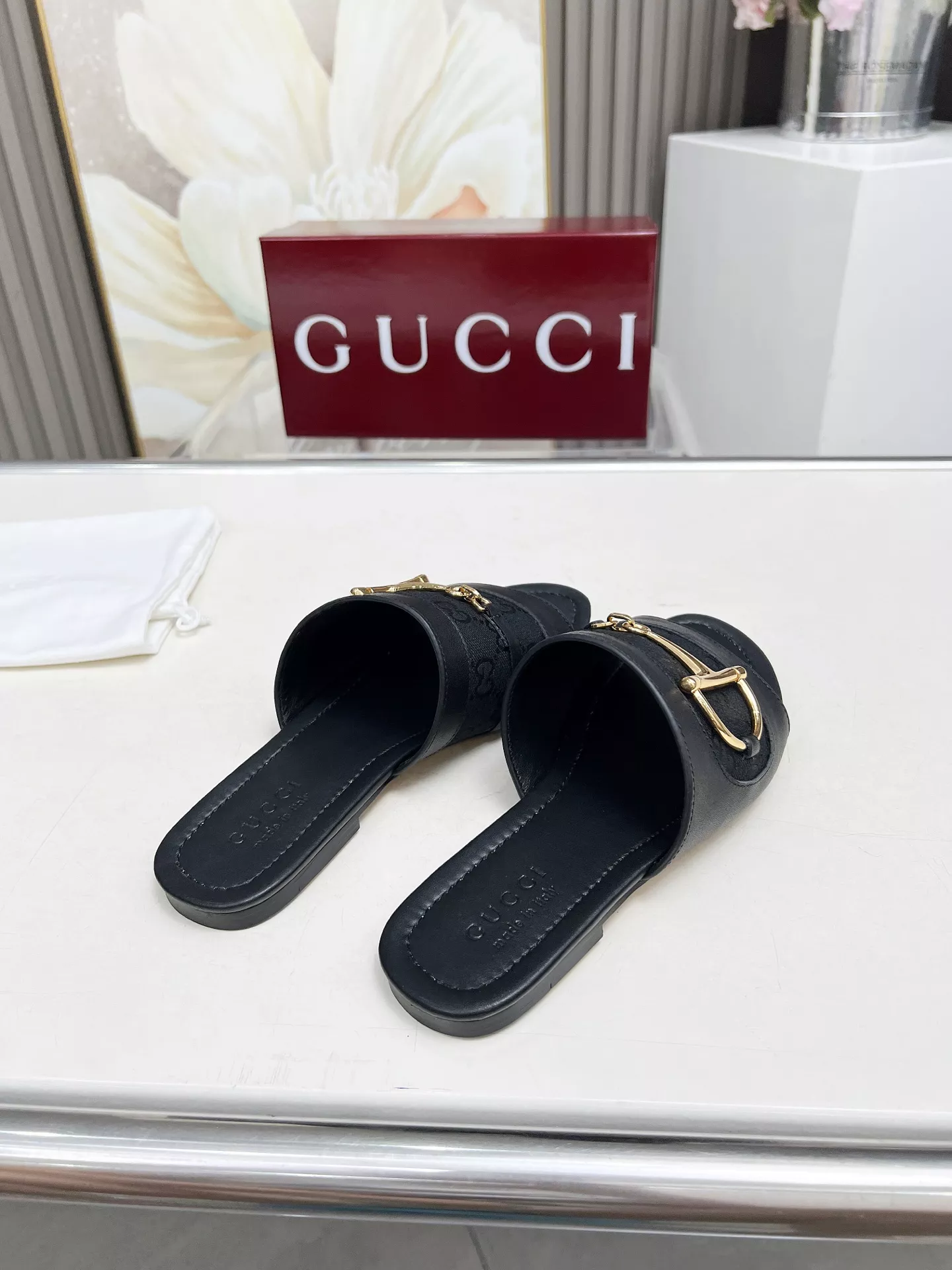 Gucci Slippers For Women Practical 2300