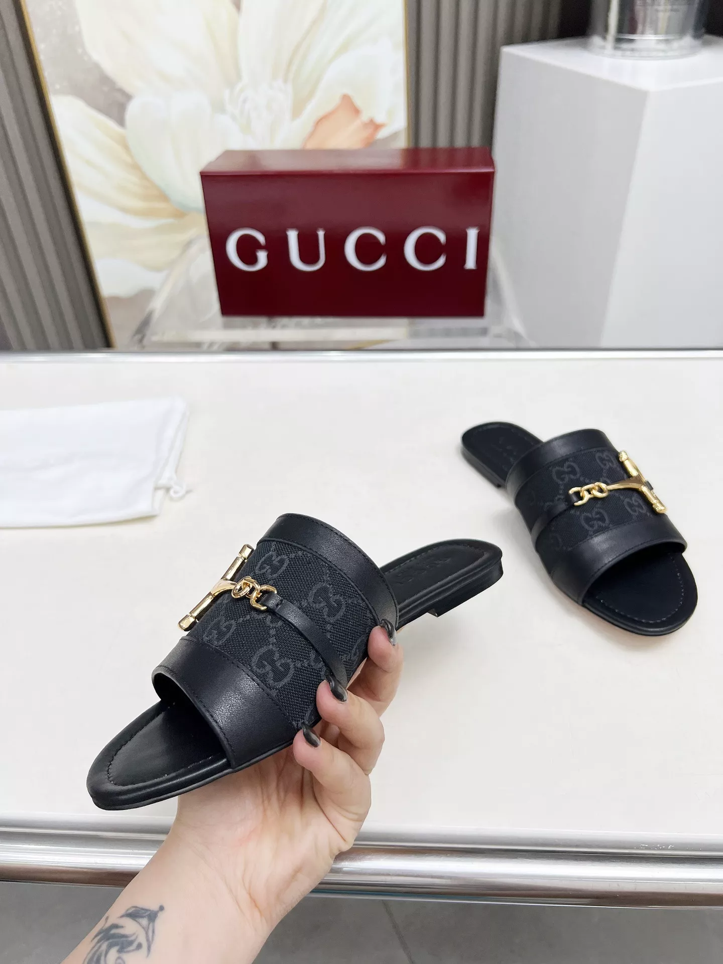 Gucci Slippers For Women Practical 2300