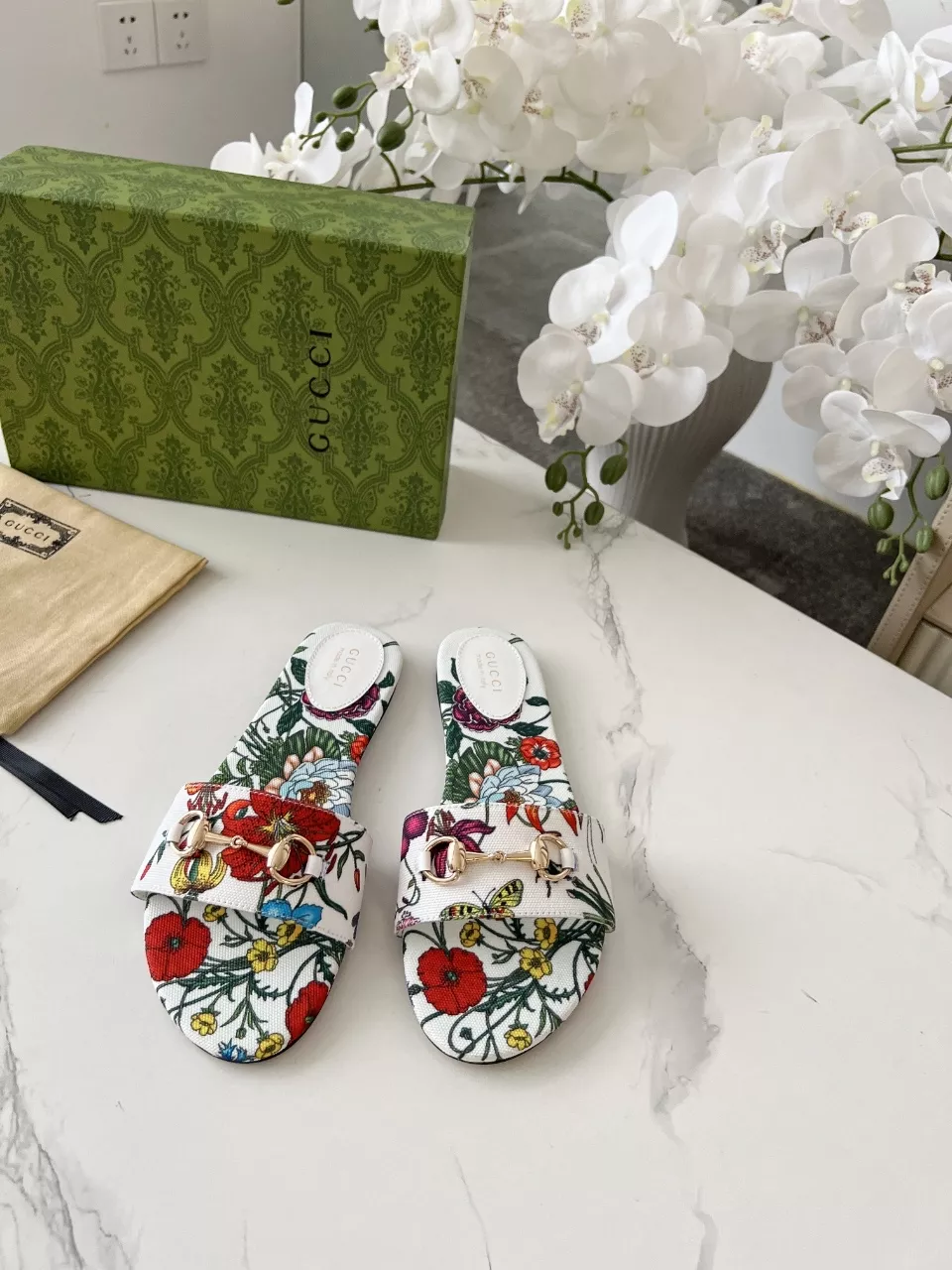 Gucci Slippers For Women Refined 2353