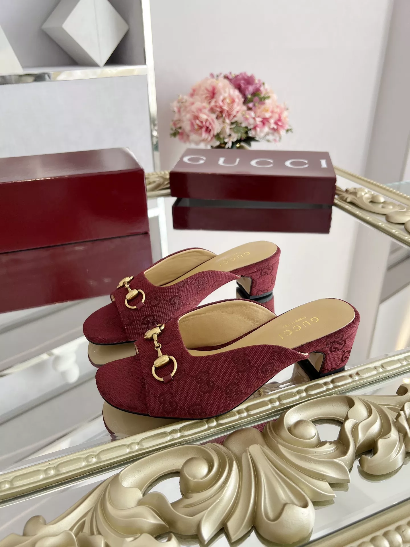 Gucci Slippers For Women Refined 2984