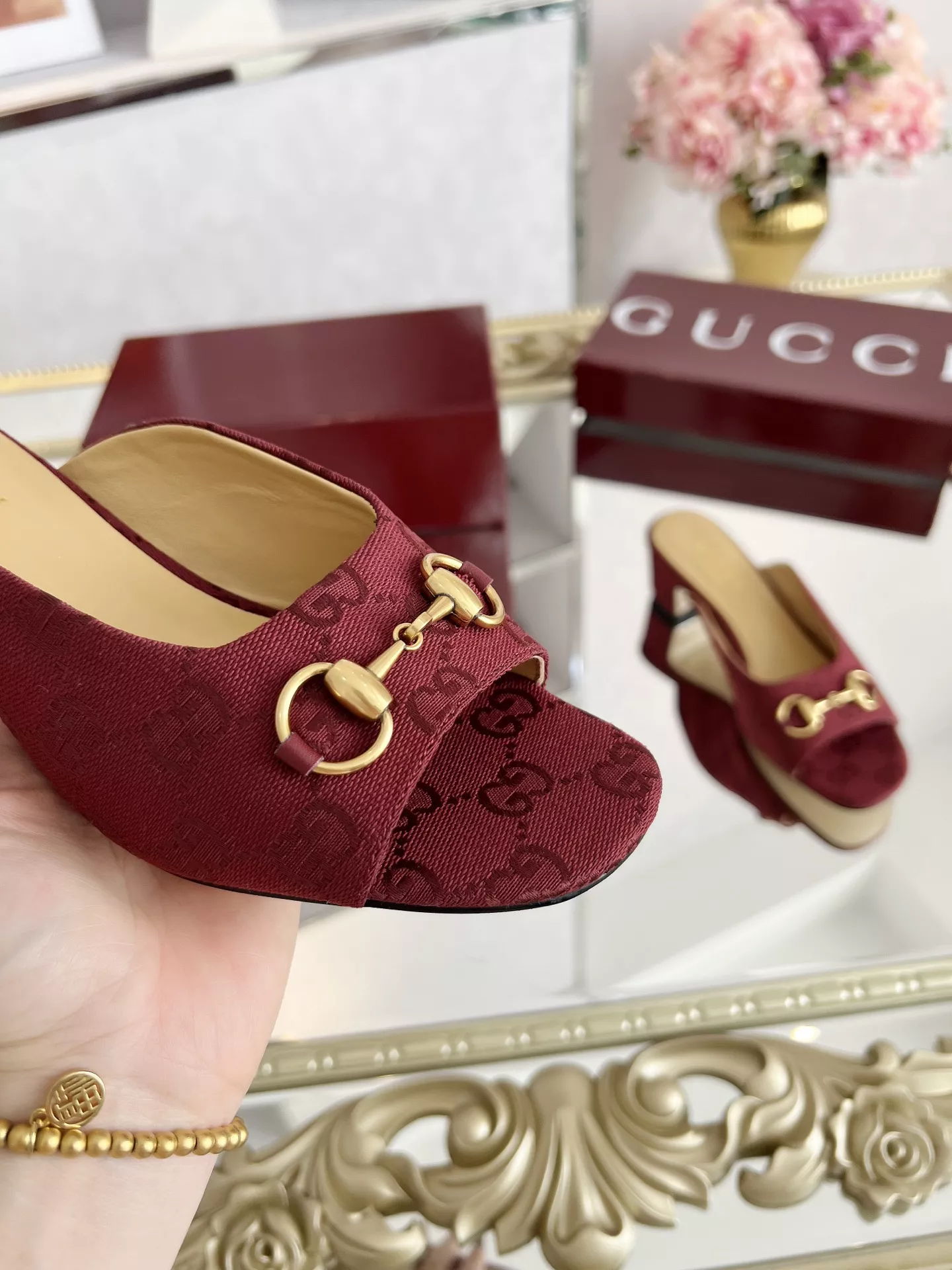 Gucci Slippers For Women Refined 2984