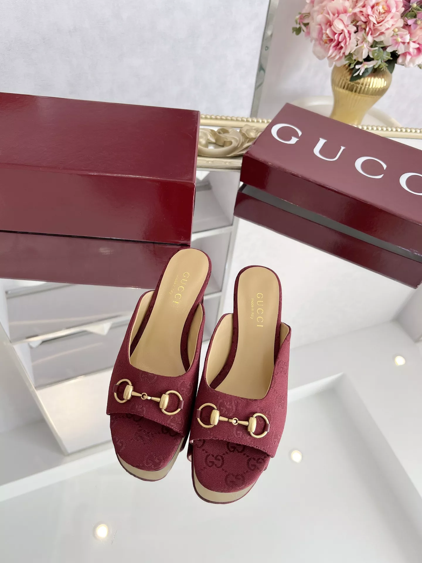 Gucci Slippers For Women Refined 2984