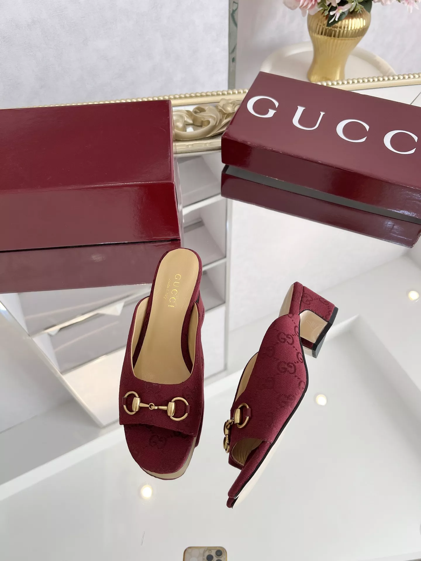 Gucci Slippers For Women Refined 2984