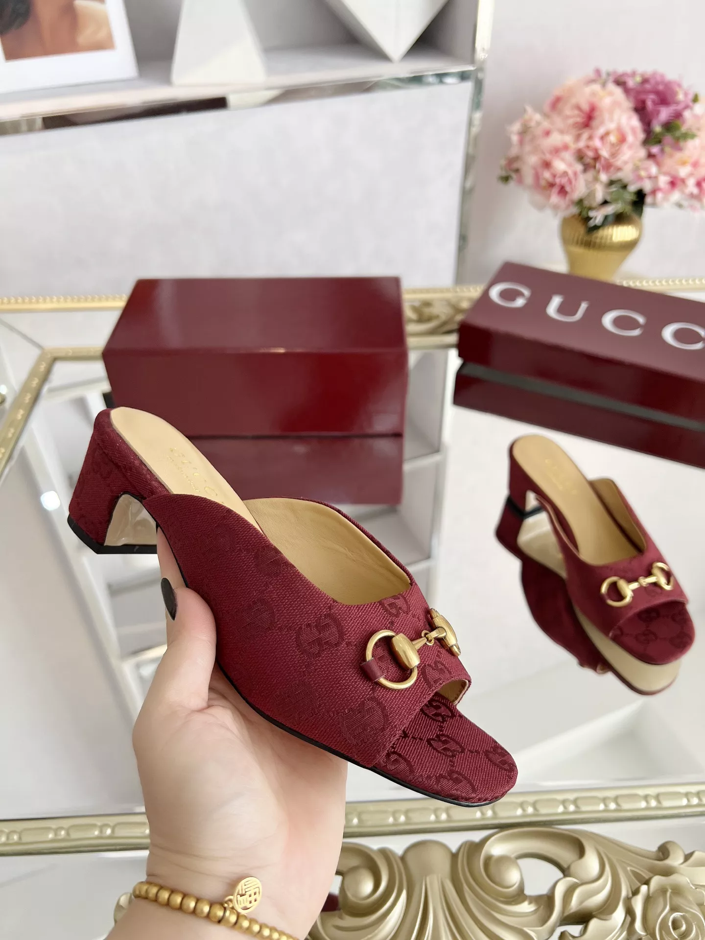 Gucci Slippers For Women Refined 2984