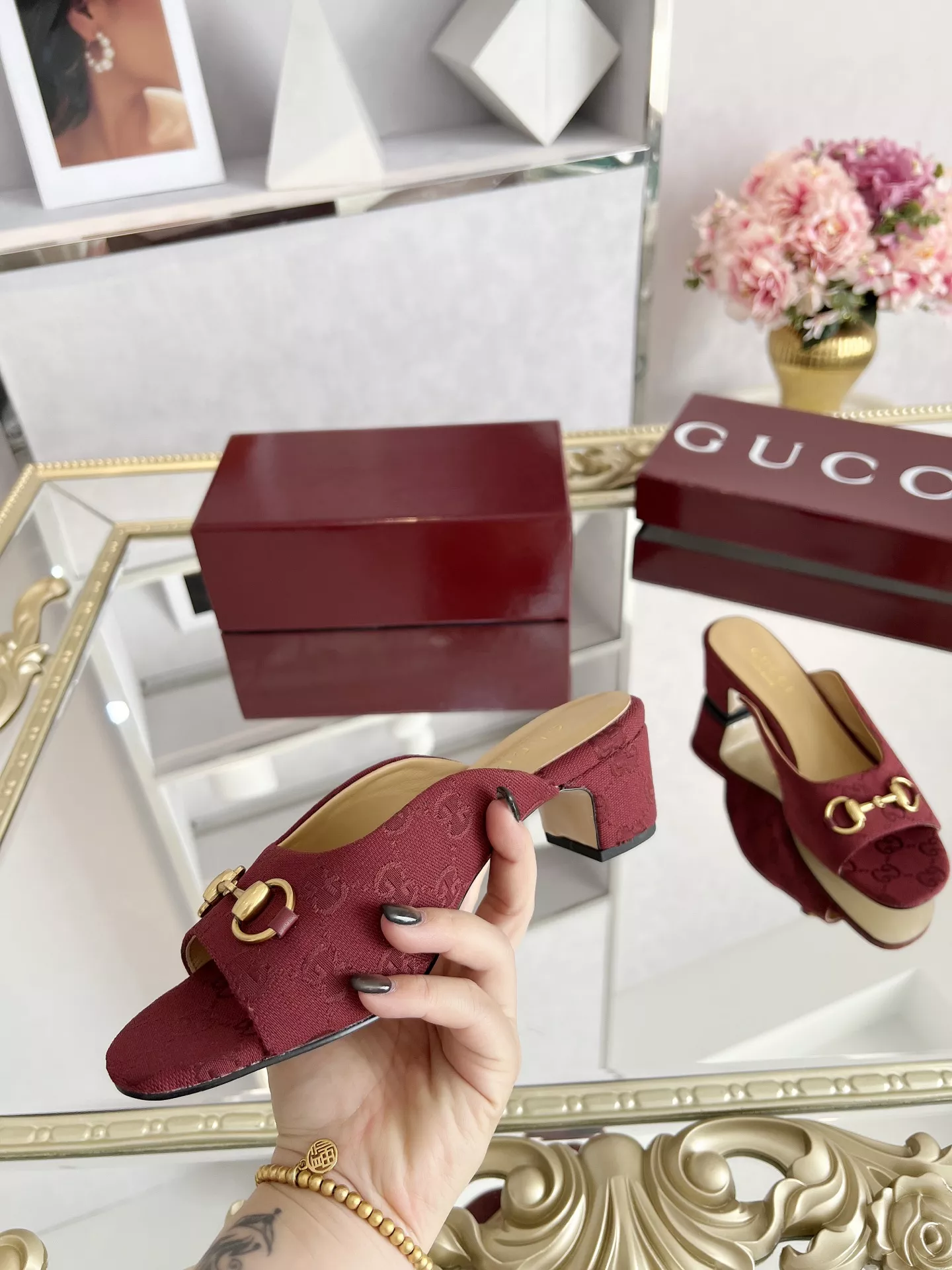 Gucci Slippers For Women Refined 2984