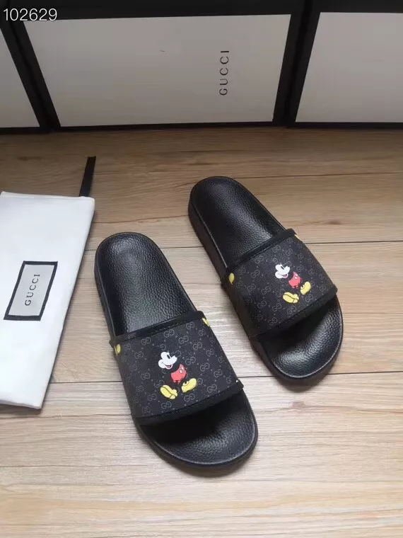 Gucci Slippers For Women Refined 3079