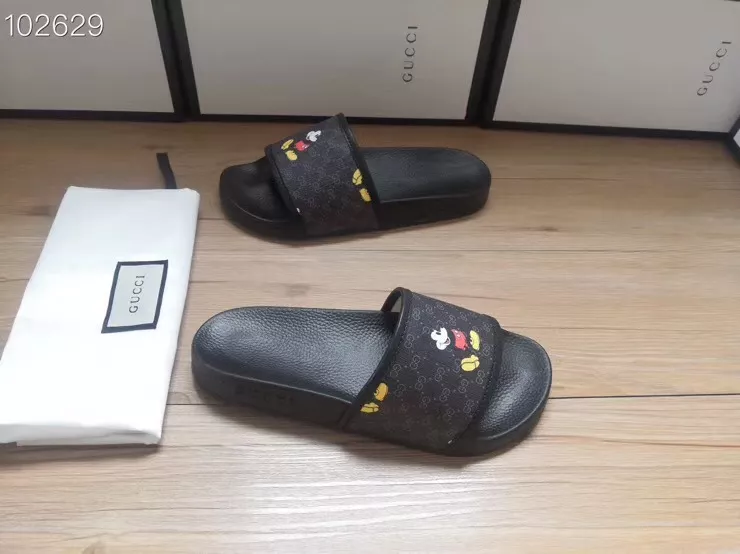 Gucci Slippers For Women Refined 3079