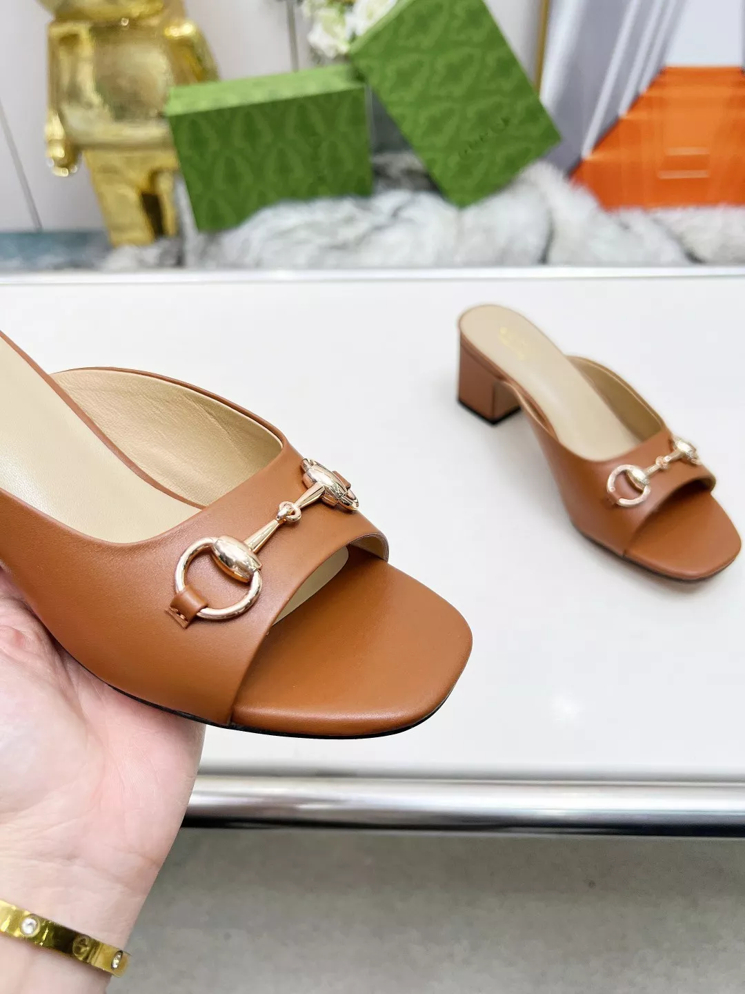 Gucci Slippers For Women Refined 3254