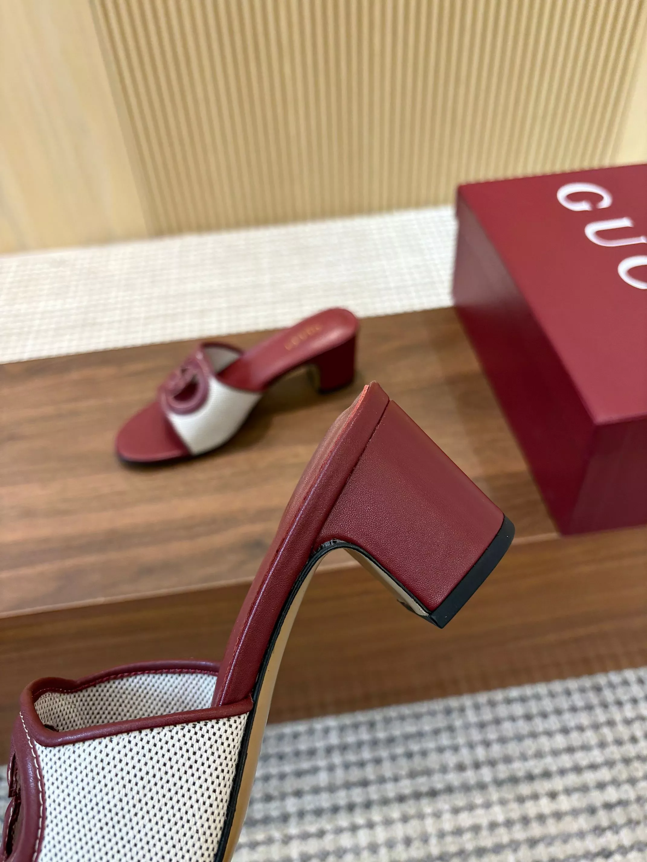 Gucci Slippers For Women Reliable 115