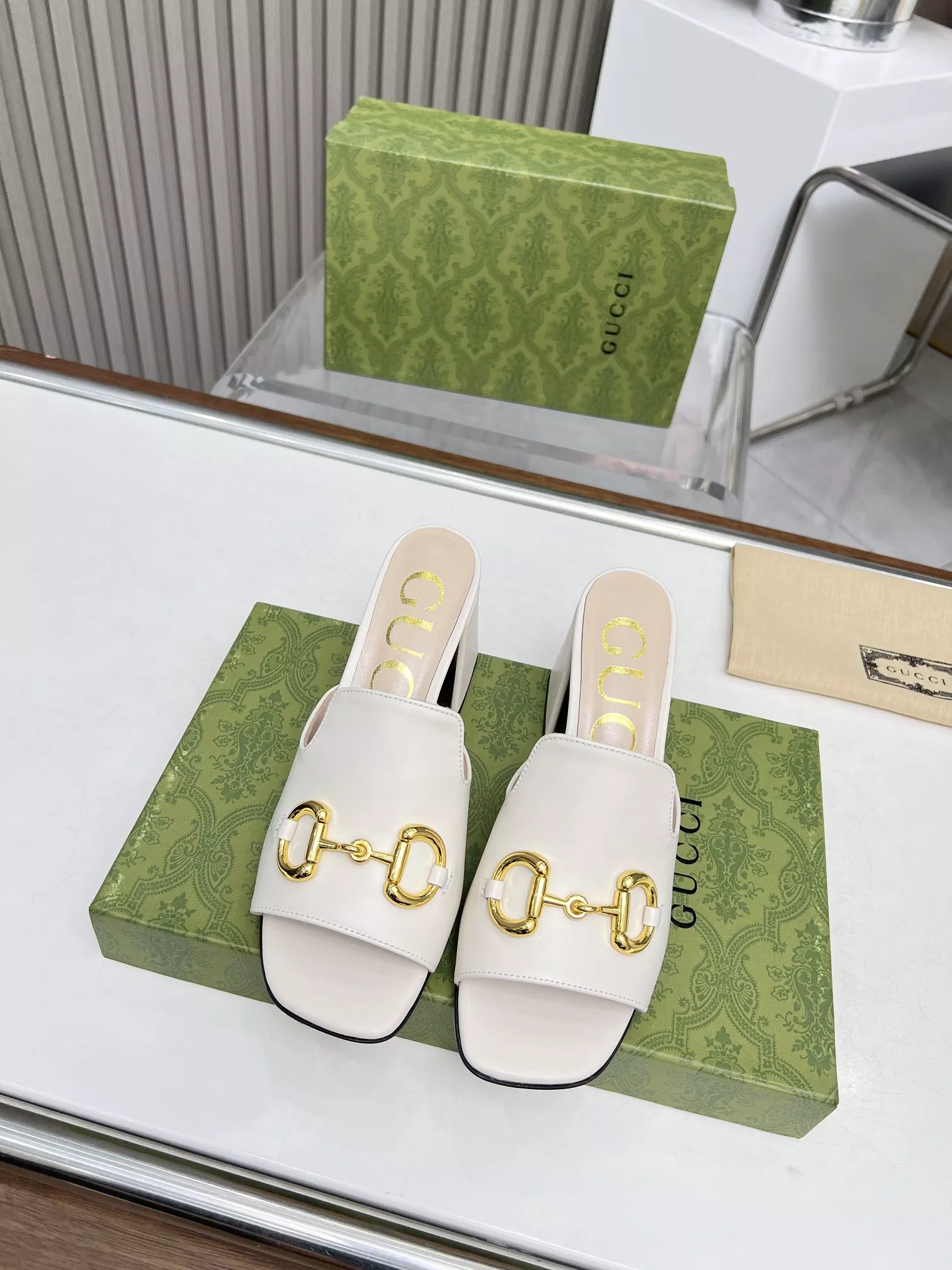 Gucci Slippers For Women Resilient 7408
