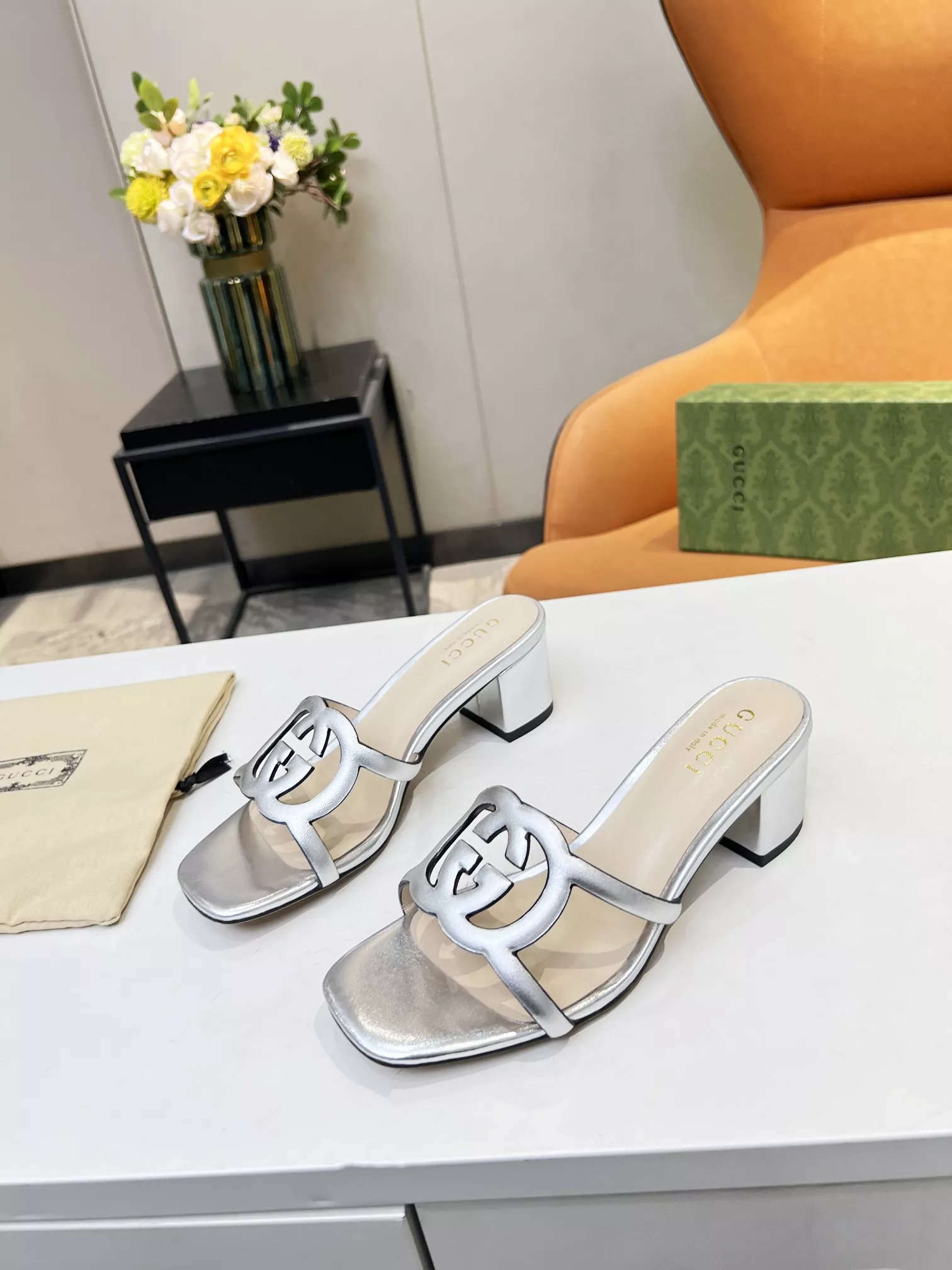 Gucci Slippers For Women Sophisticated 5567