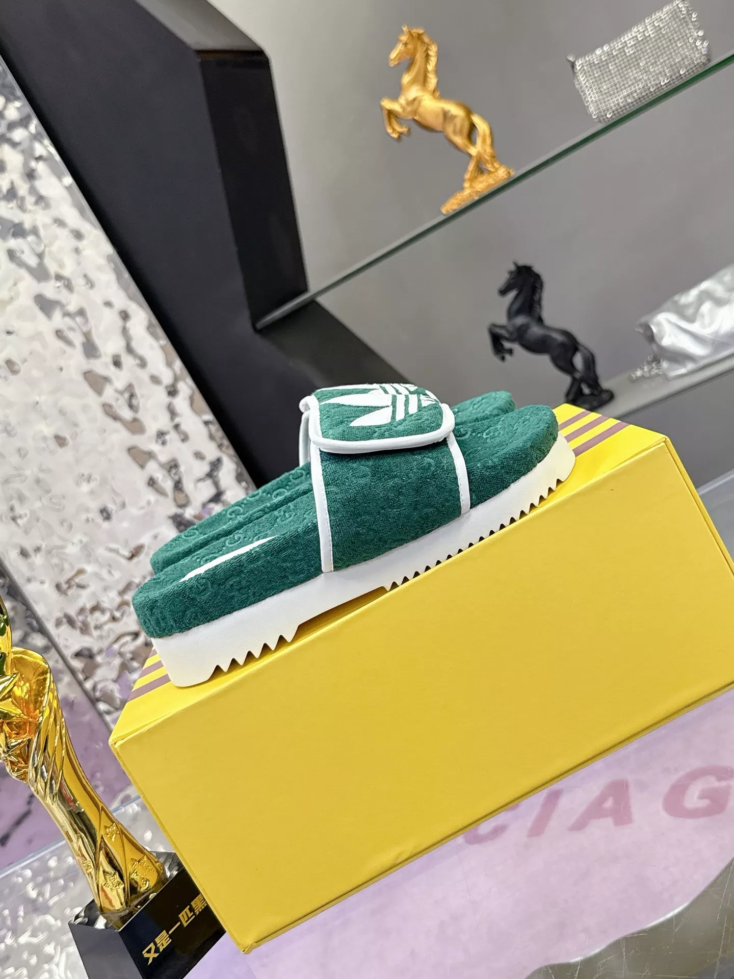 Gucci Slippers For Women SportInspired 798