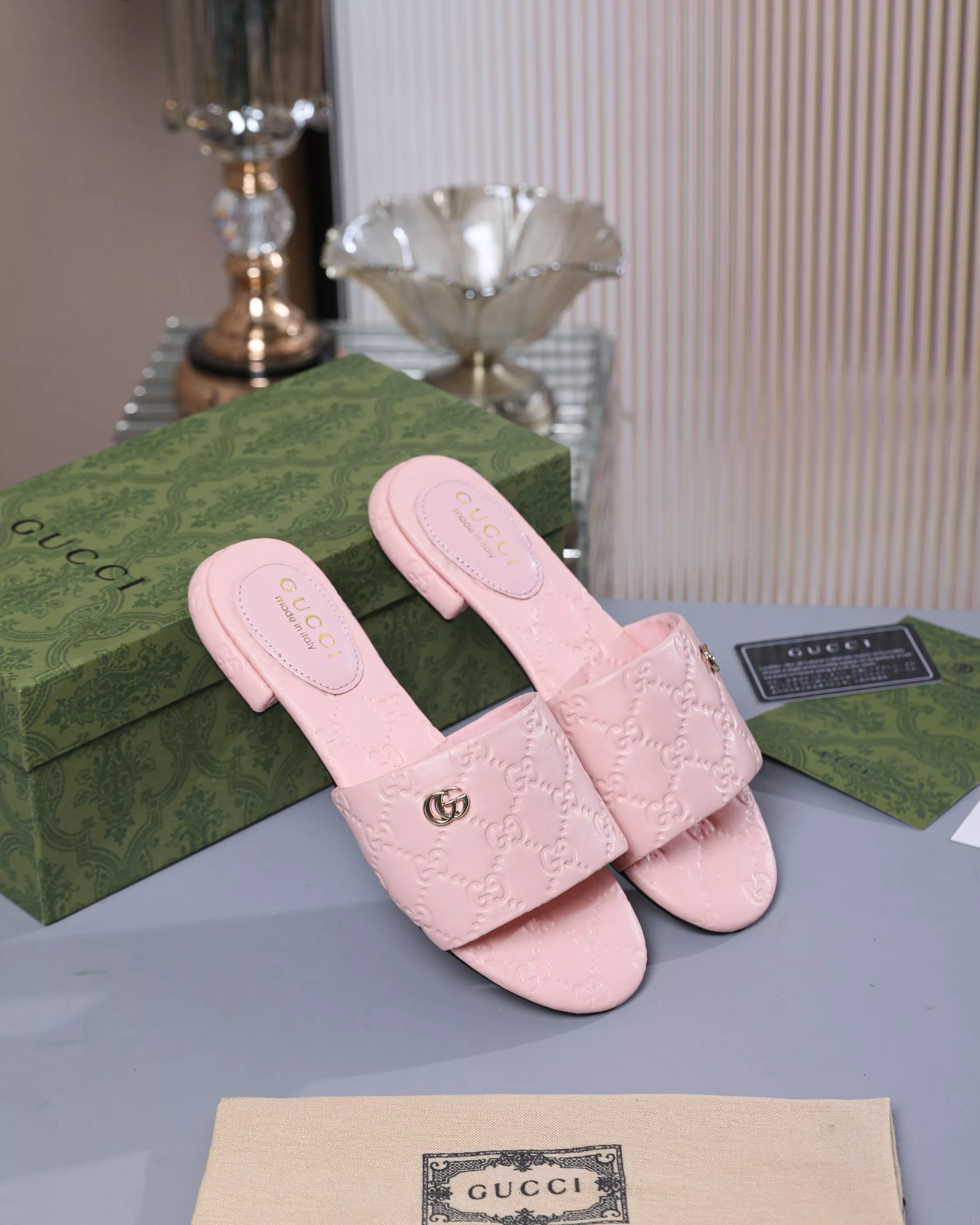 Gucci Slippers For Women StreetReady 3079