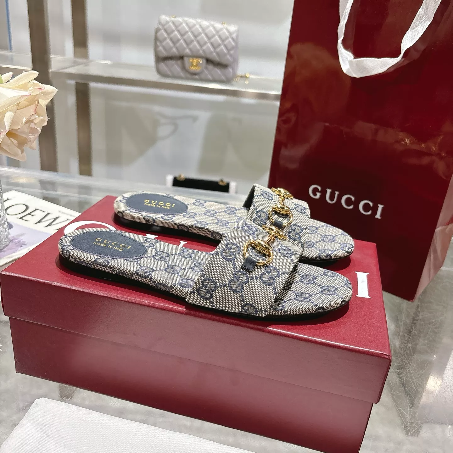 Gucci Slippers For Women StreetReady 4137
