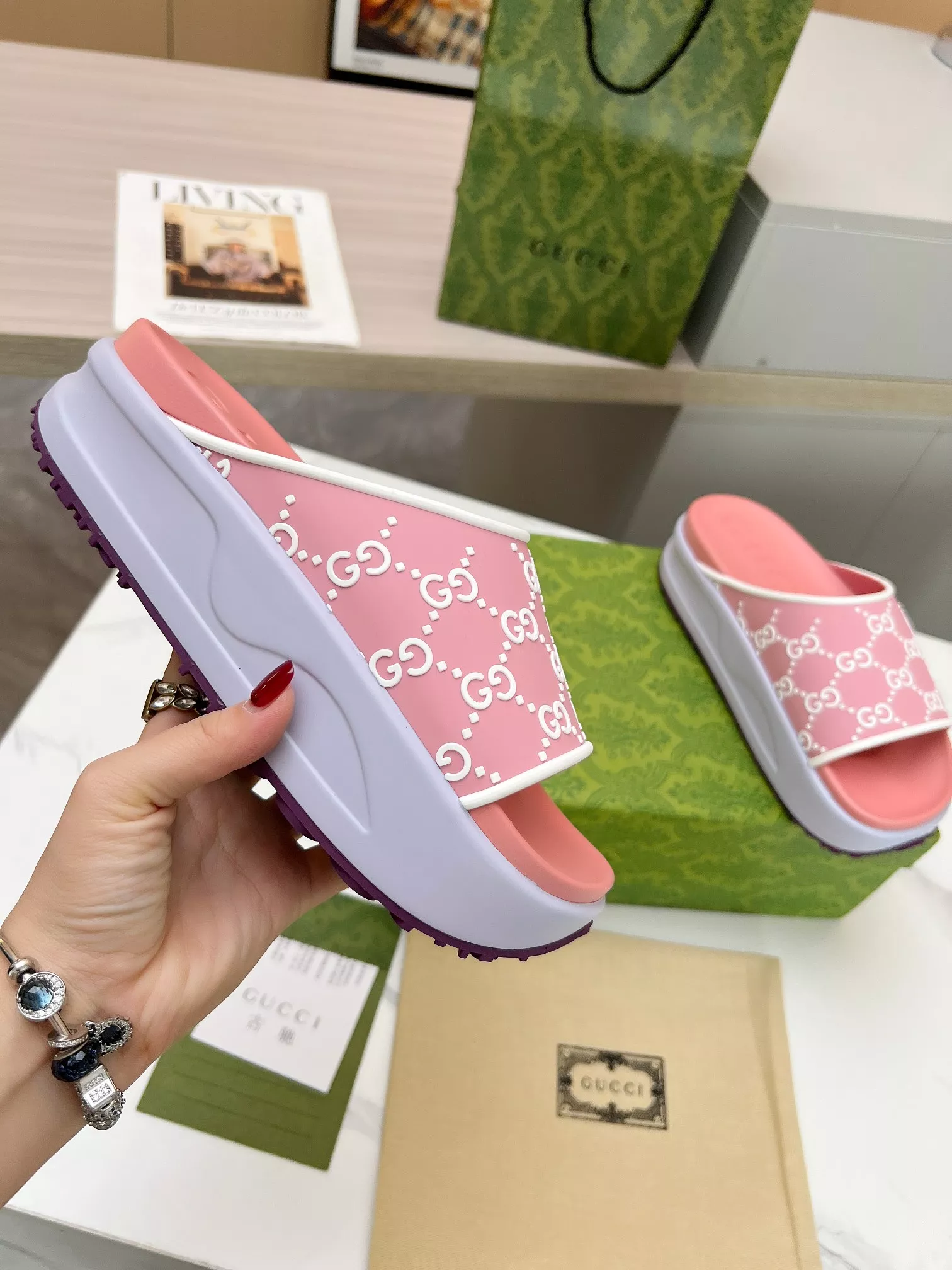 Gucci Slippers For Women Stylish 2304