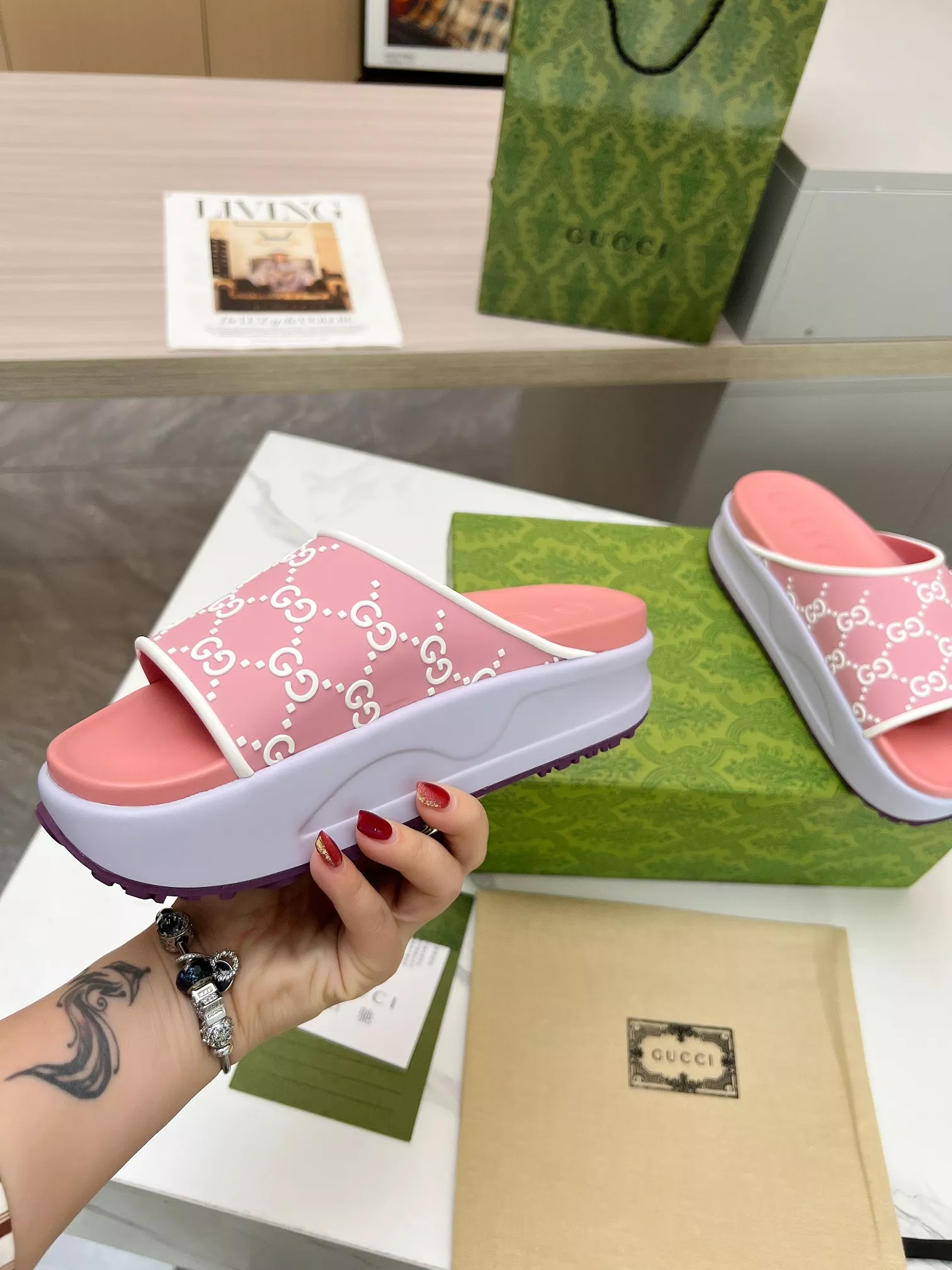 Gucci Slippers For Women Stylish 2304