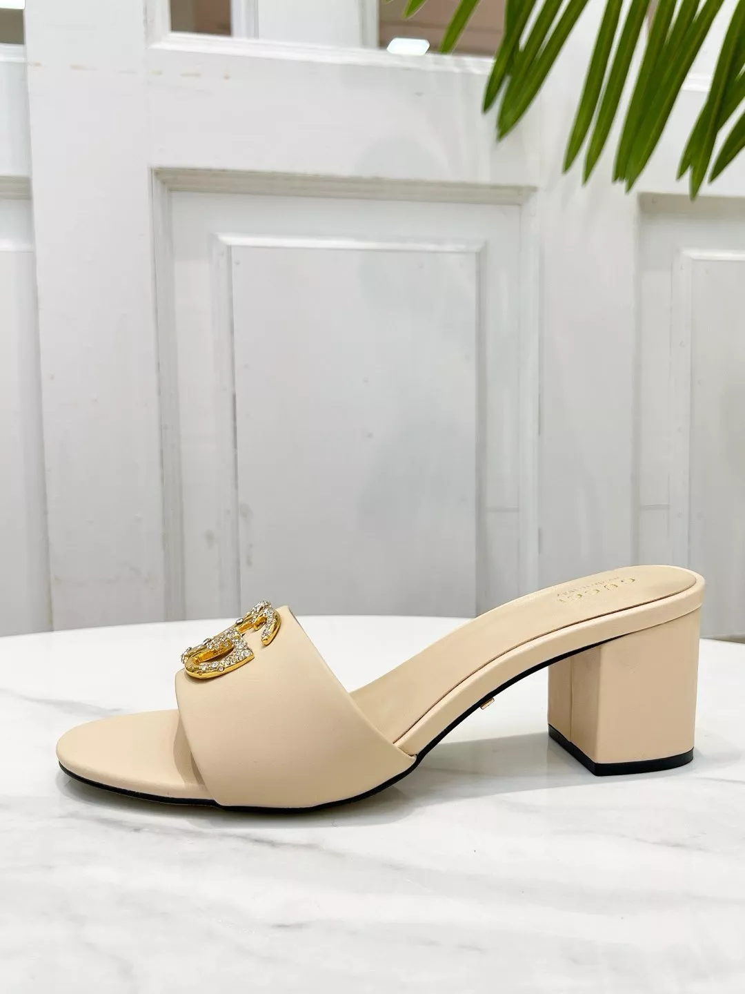 Gucci Slippers For Women Stylish 8629