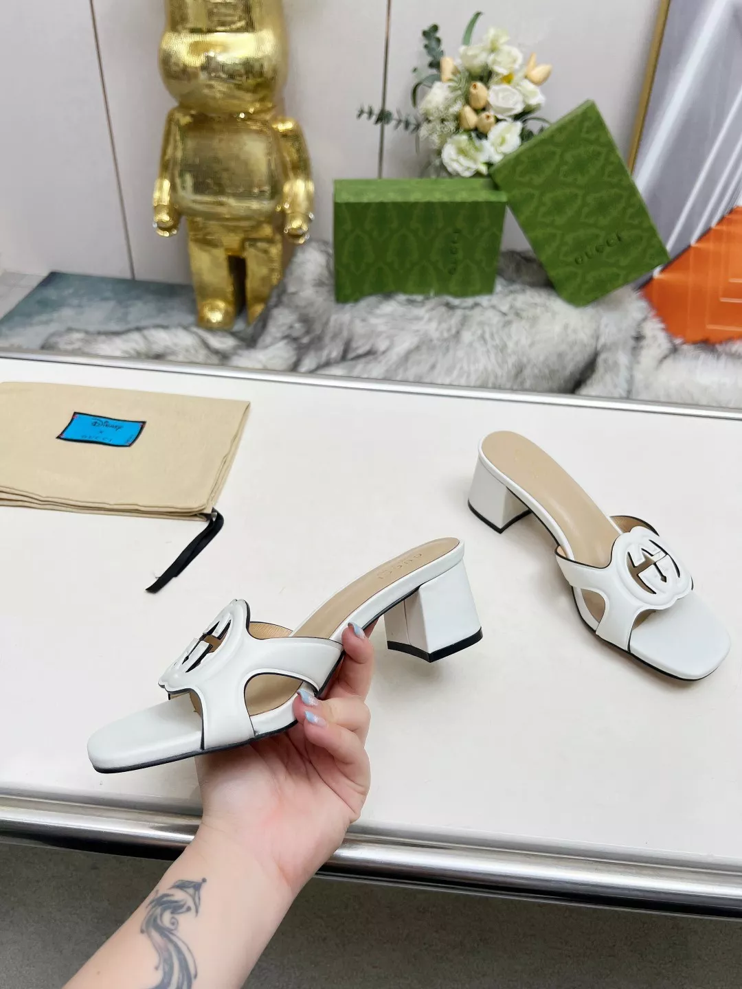 Gucci Slippers For Women Stylish 9525