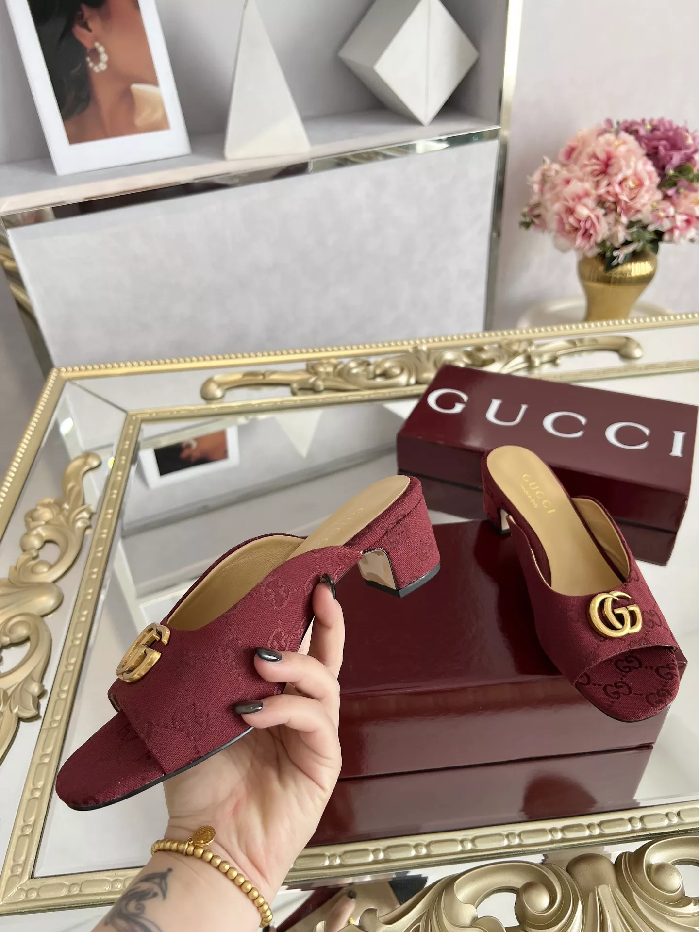 Gucci Slippers For Women Timeless 1690