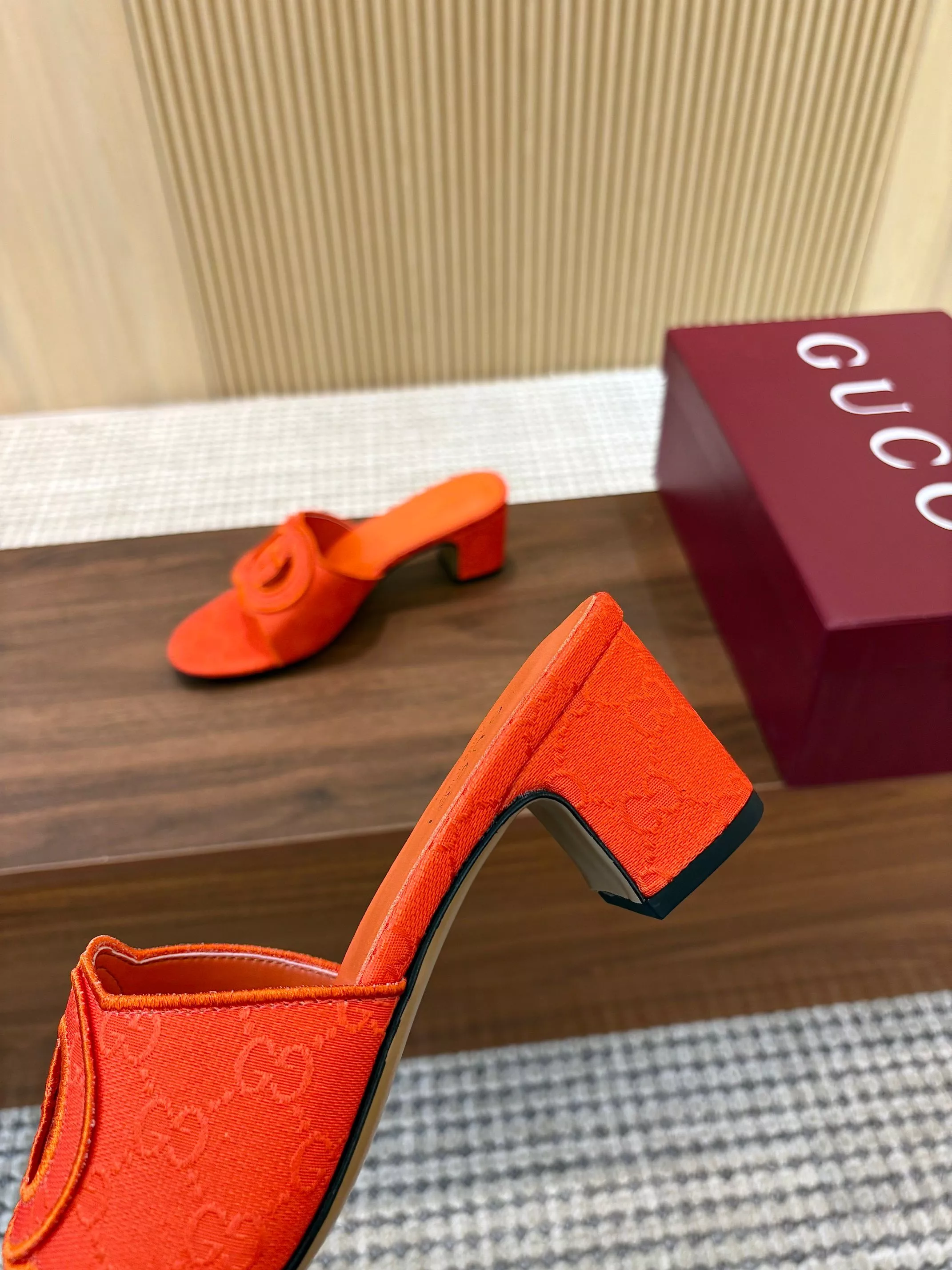 Gucci Slippers For Women Timeless 4284