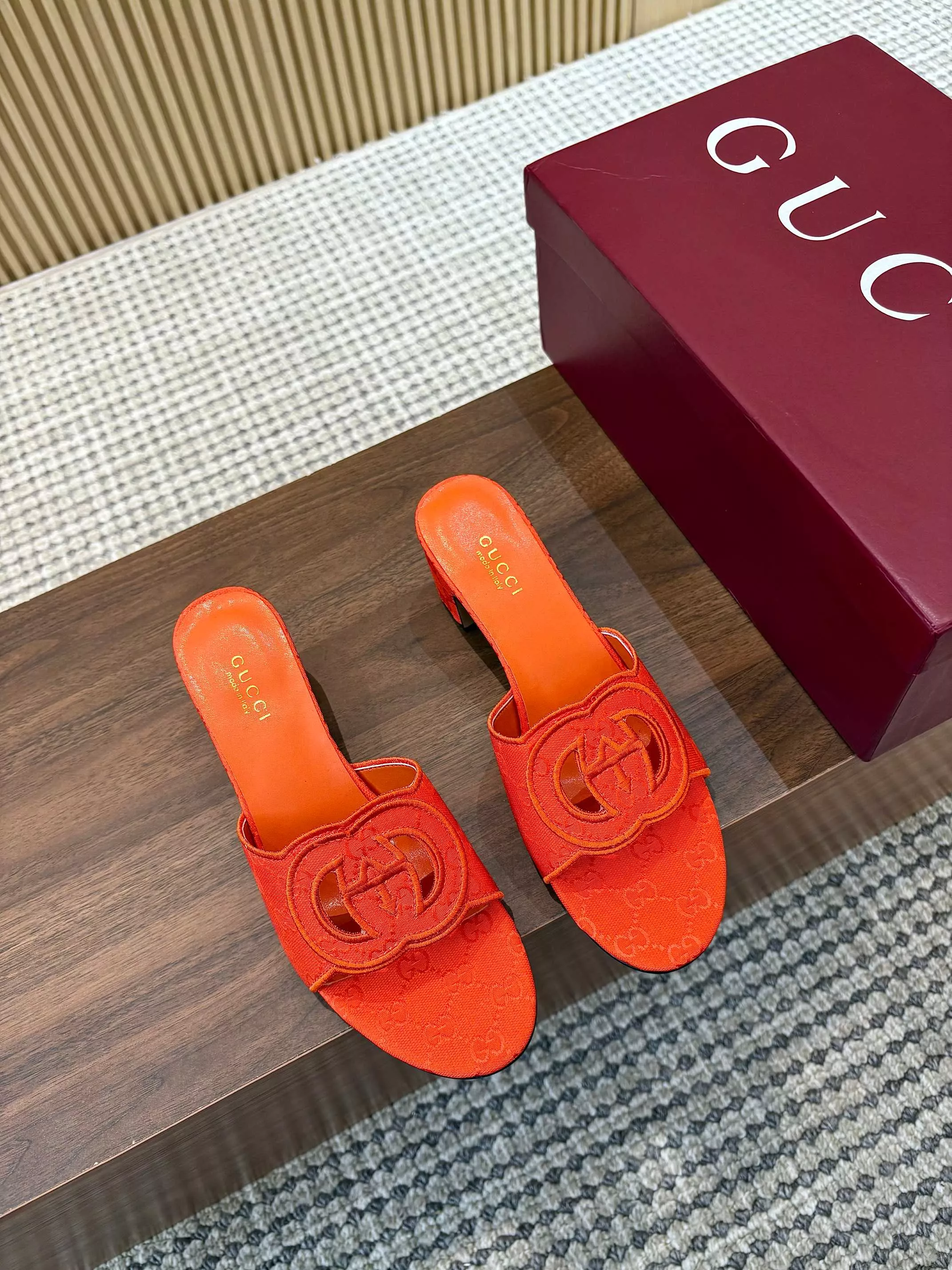 Gucci Slippers For Women Timeless 4284