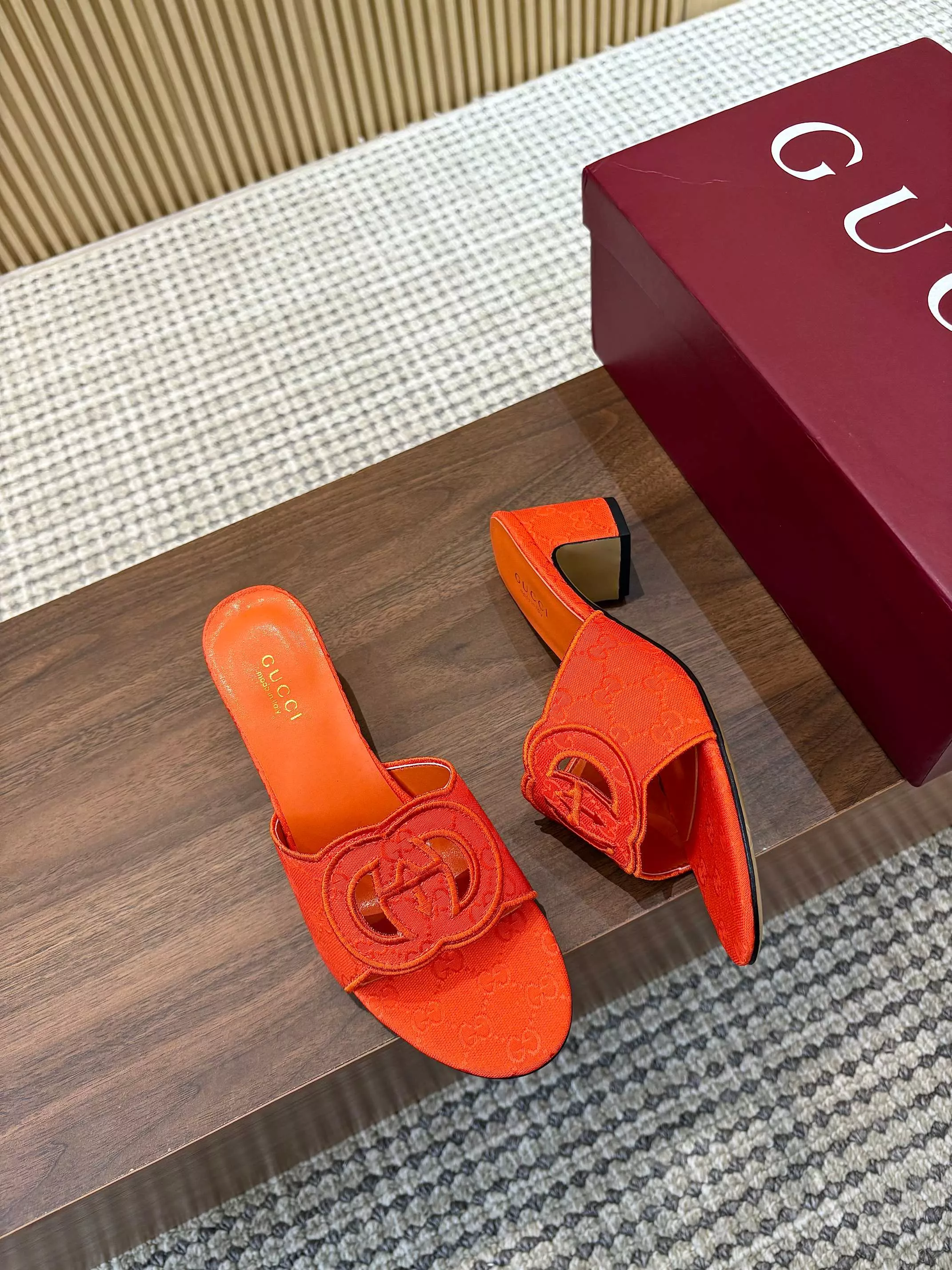 Gucci Slippers For Women Timeless 4284